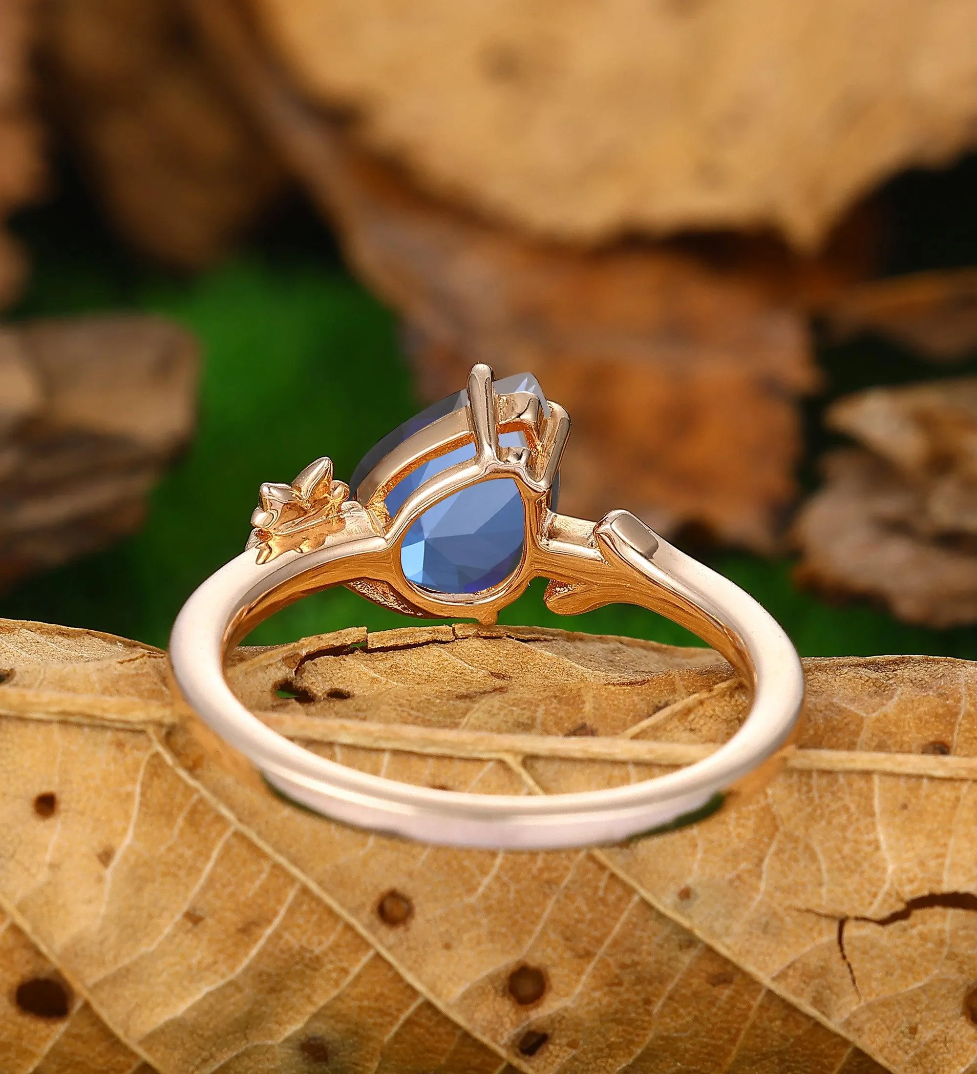1.35CT Pear Shaped Sapphire Solitaire  Leaf Design Wedding Bridal Ring