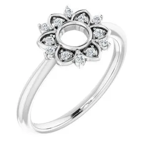 14K White 1/10 CTW Diamond Starburst Ring