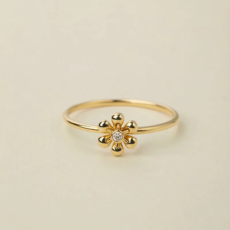 18K Gold Diamond Flower Core Dainty Ring
