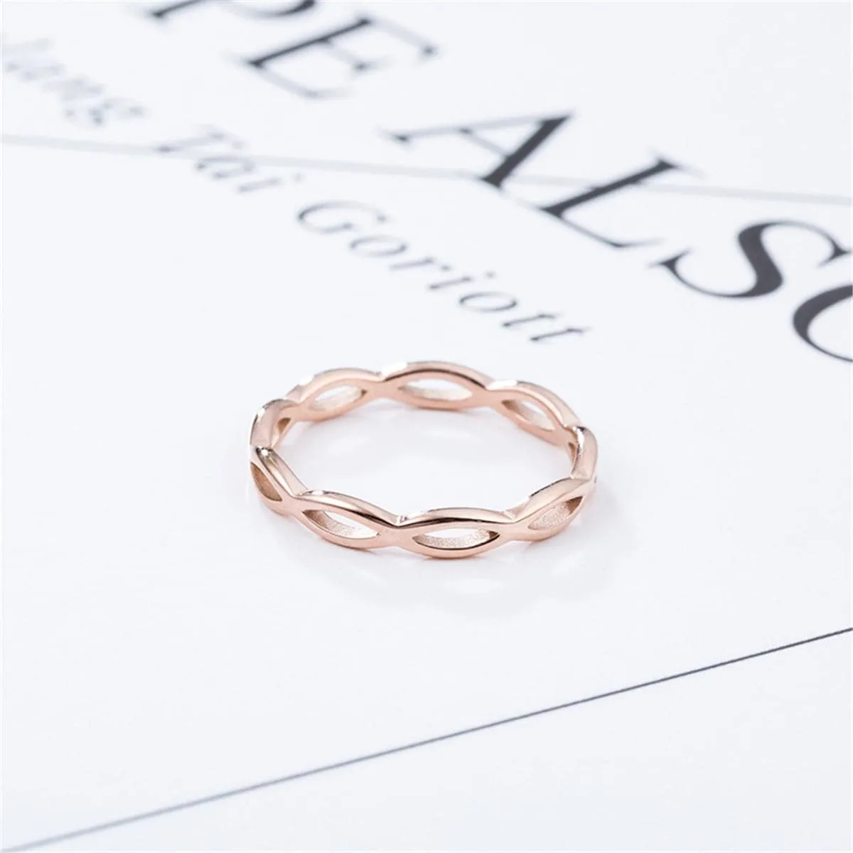 18K Rose Gold-Plated Crossed-Lines Band