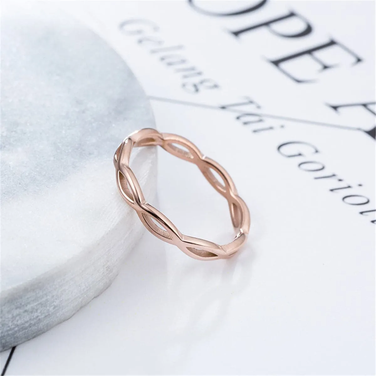 18K Rose Gold-Plated Crossed-Lines Band