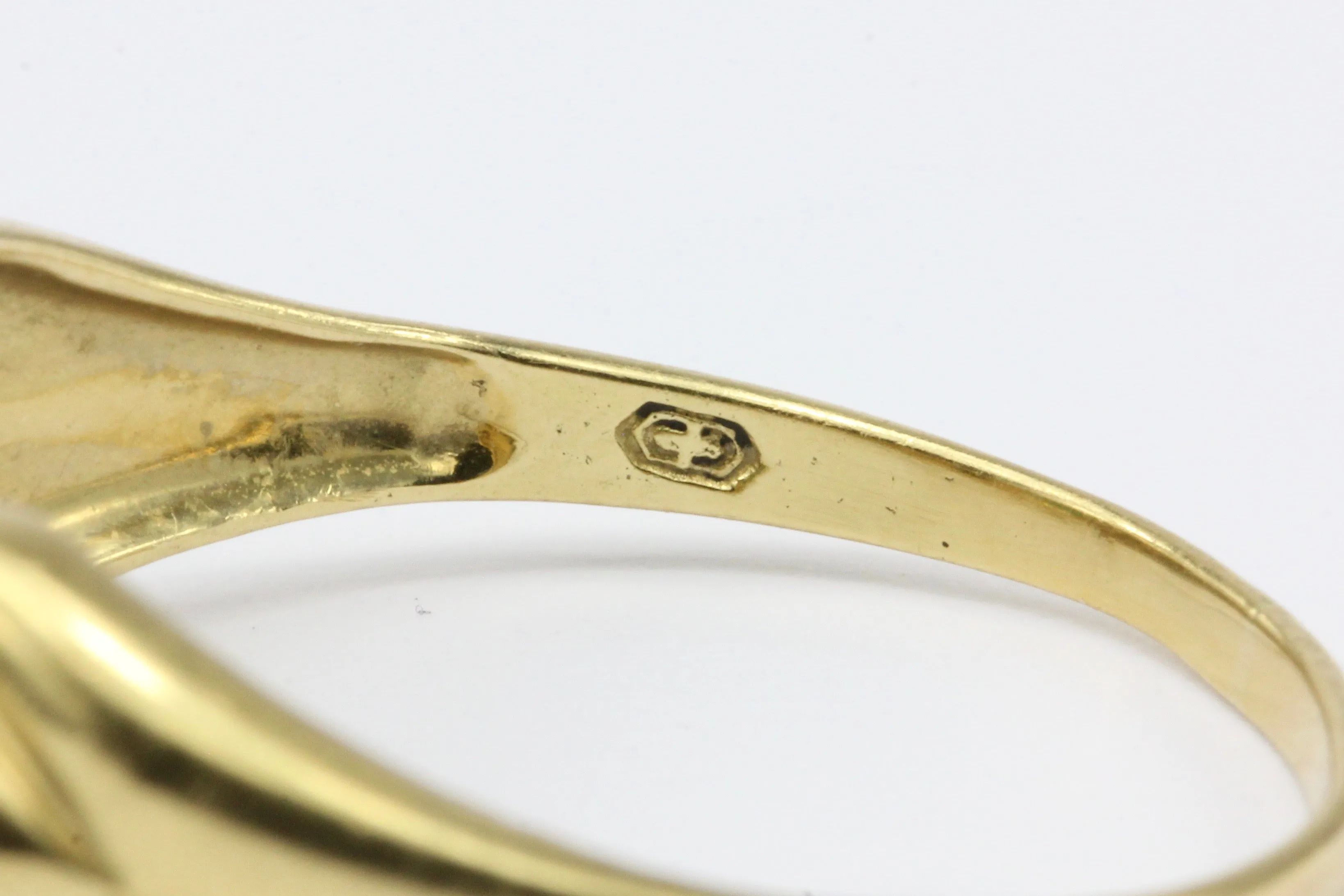 18K Yellow Gold Emerald and Diamond Ring with Heart Motif Size 8