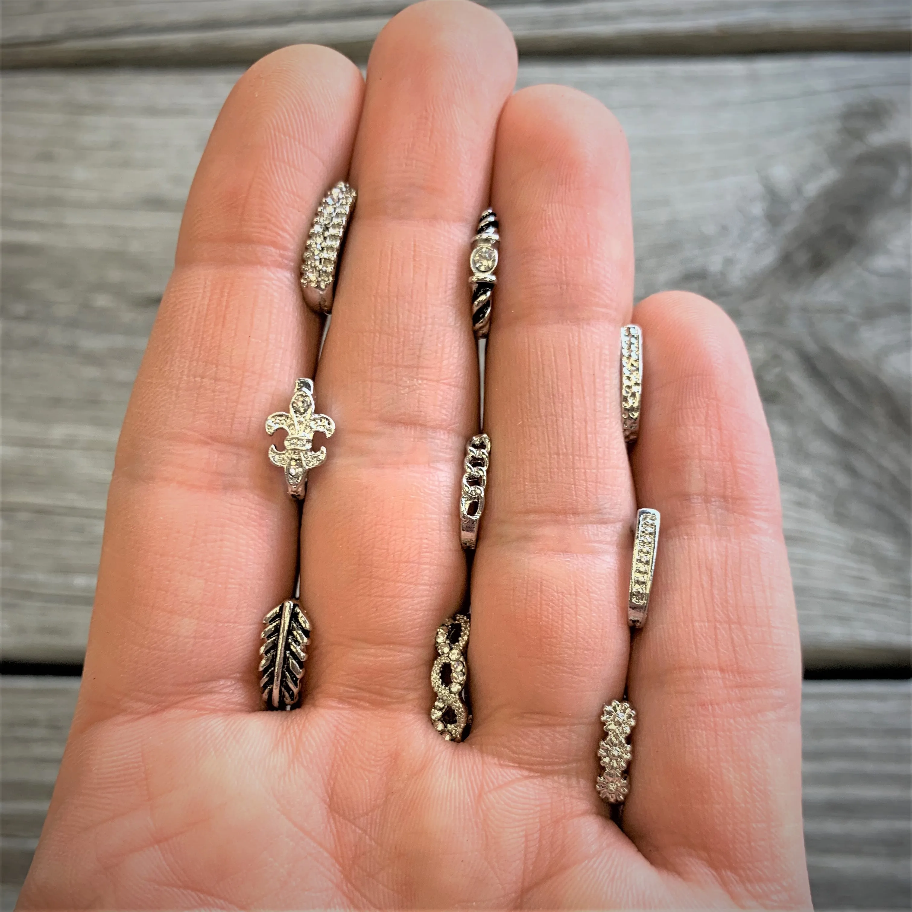 20 Gauge 3/8 Steel Daisy Chain Flower Faux Hoop Nose Bone