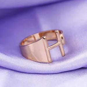 Alphabet H Gold Band Ring