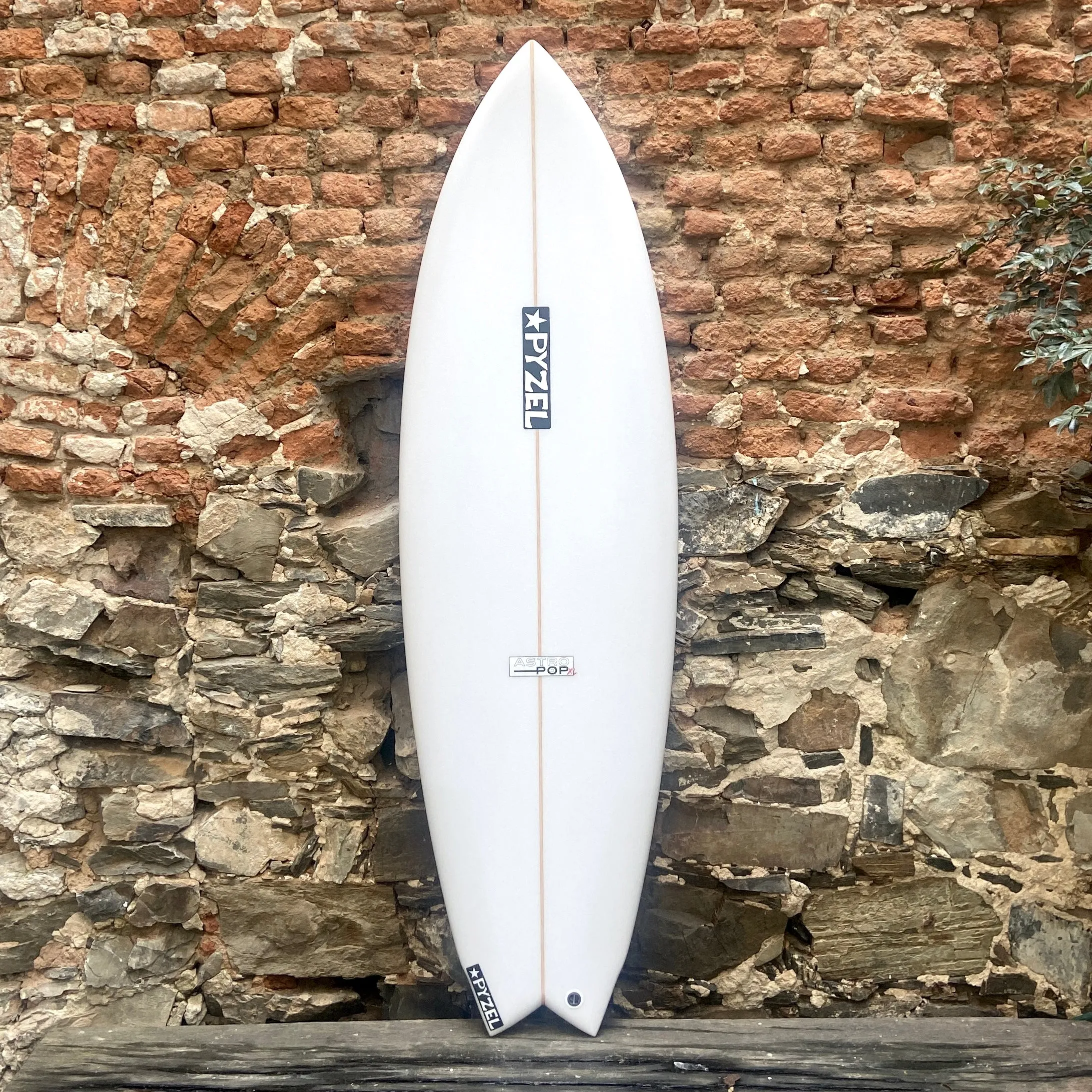ASTRO POP XL  5'11   20 7/8   2 11/16   36.4L