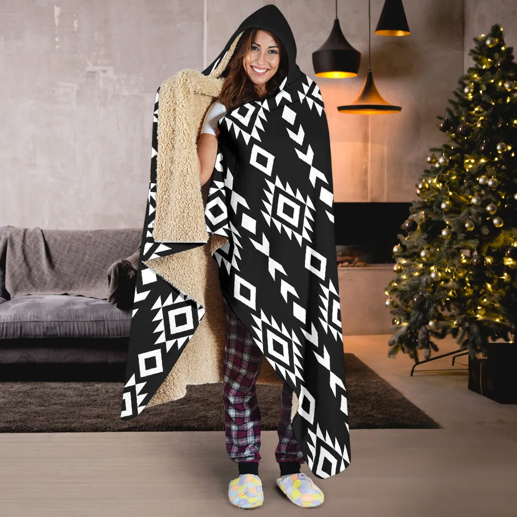 Black and White Ethnic Pattern Tribal Hooded Blanket With Sherpa Lining