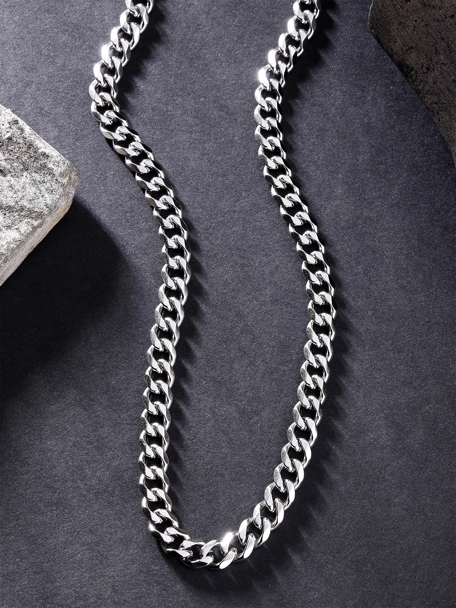 Bohey by KARATCART Silver Tone Link Chain Necklace for Men