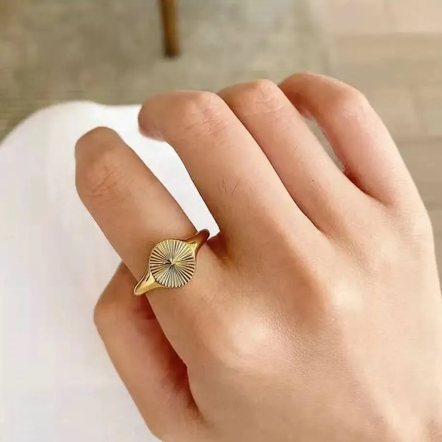 Boho & Mala 18k Gold Ring Stainless Steel (size 7)