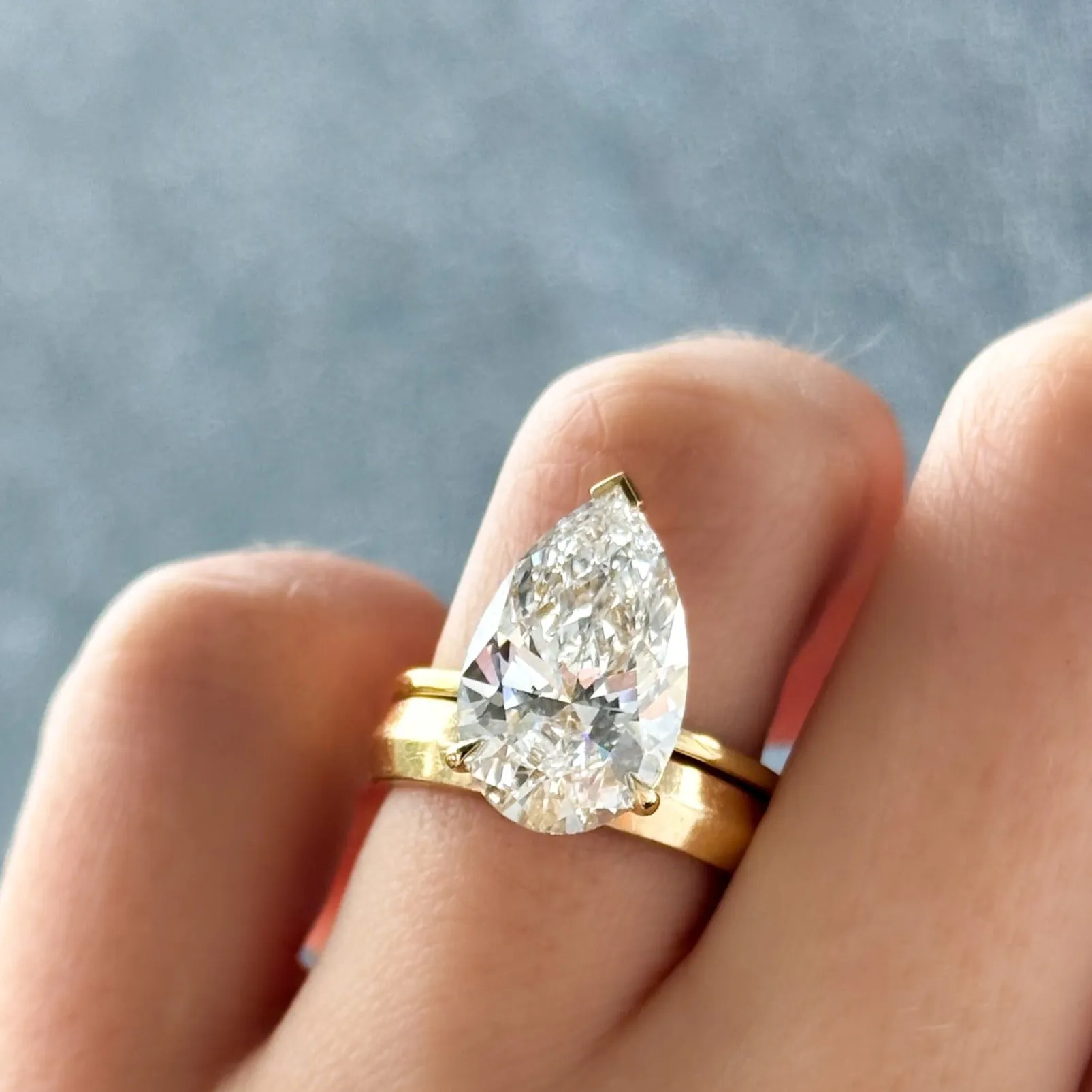 Butter Knife Edge Ring (4mm)