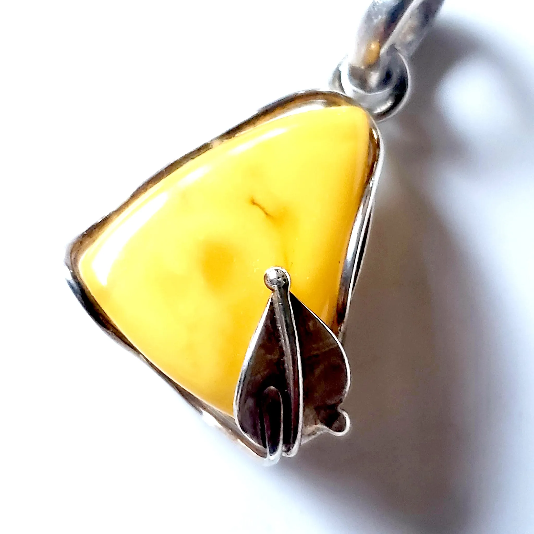 Classic Butterscotch Amber Pendant
