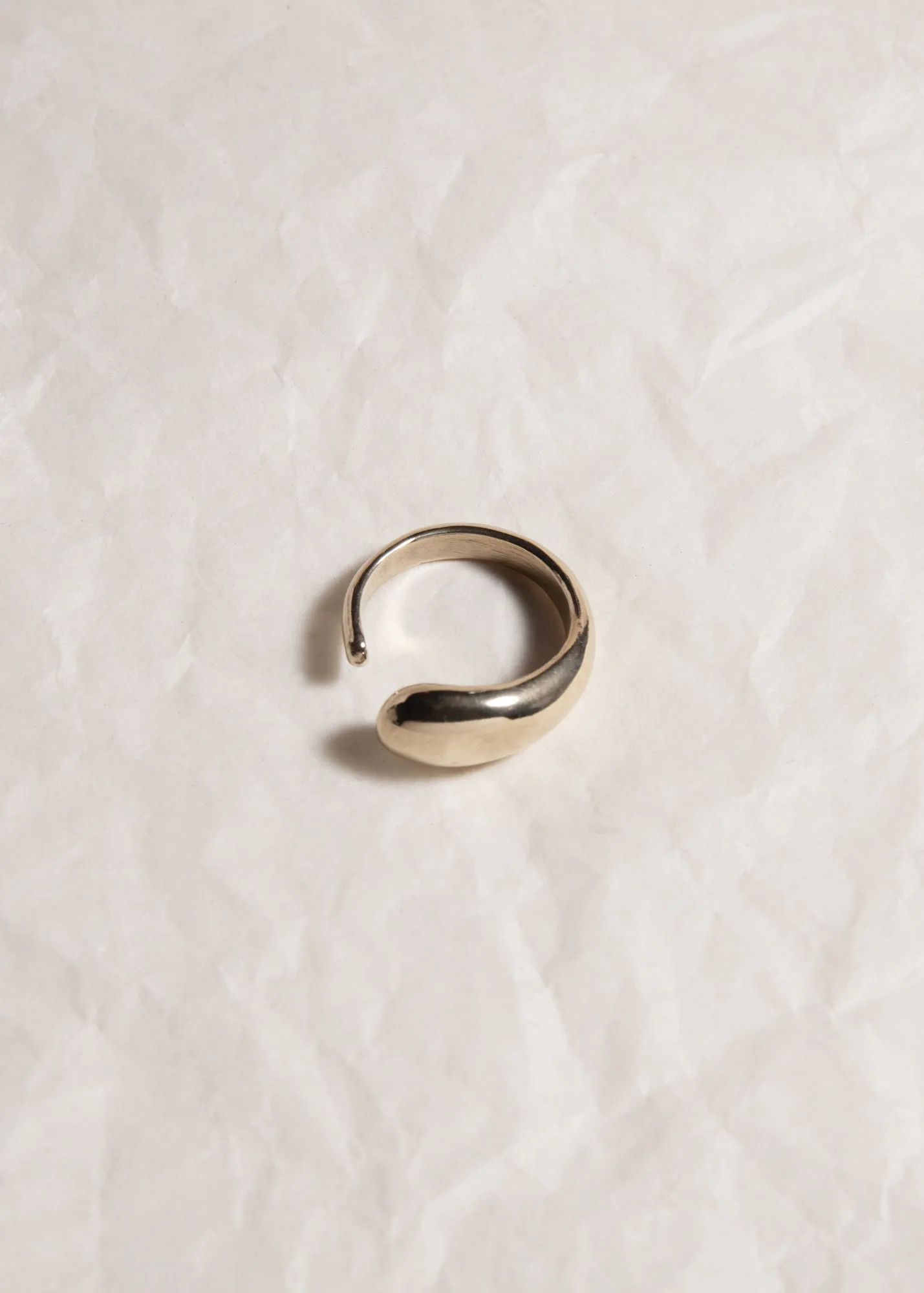Curve Ring