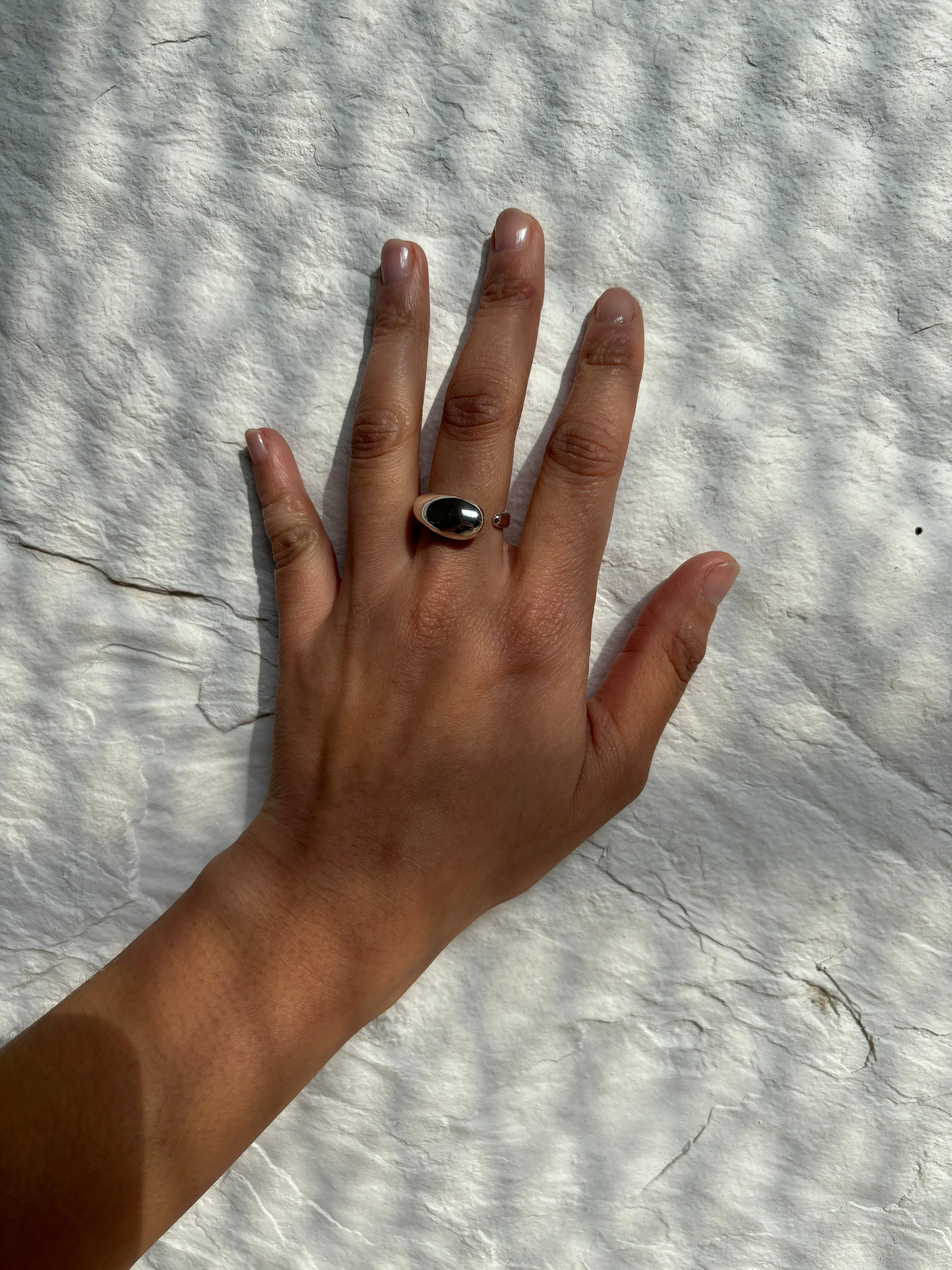 Curve Ring