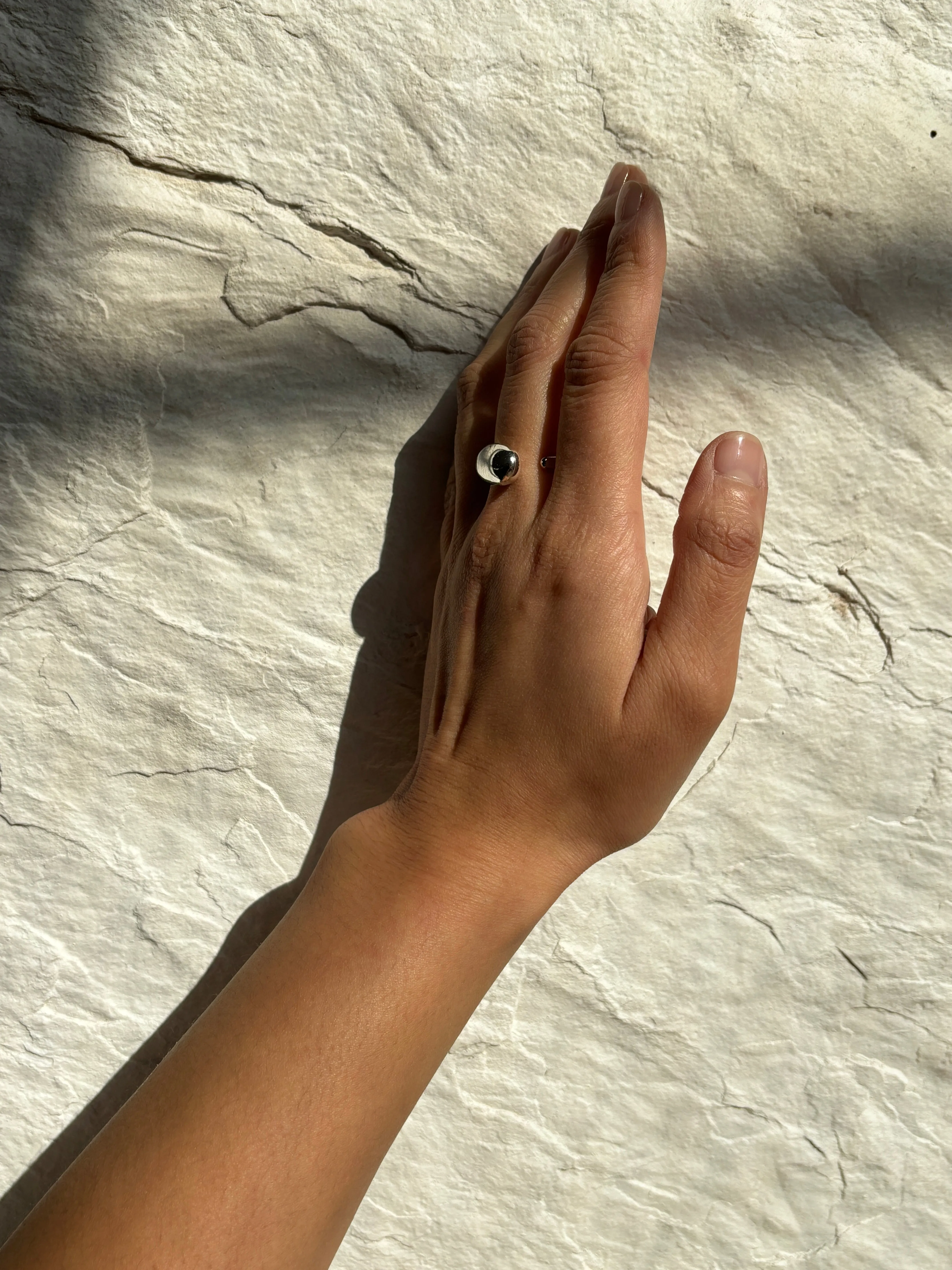 Curve Ring