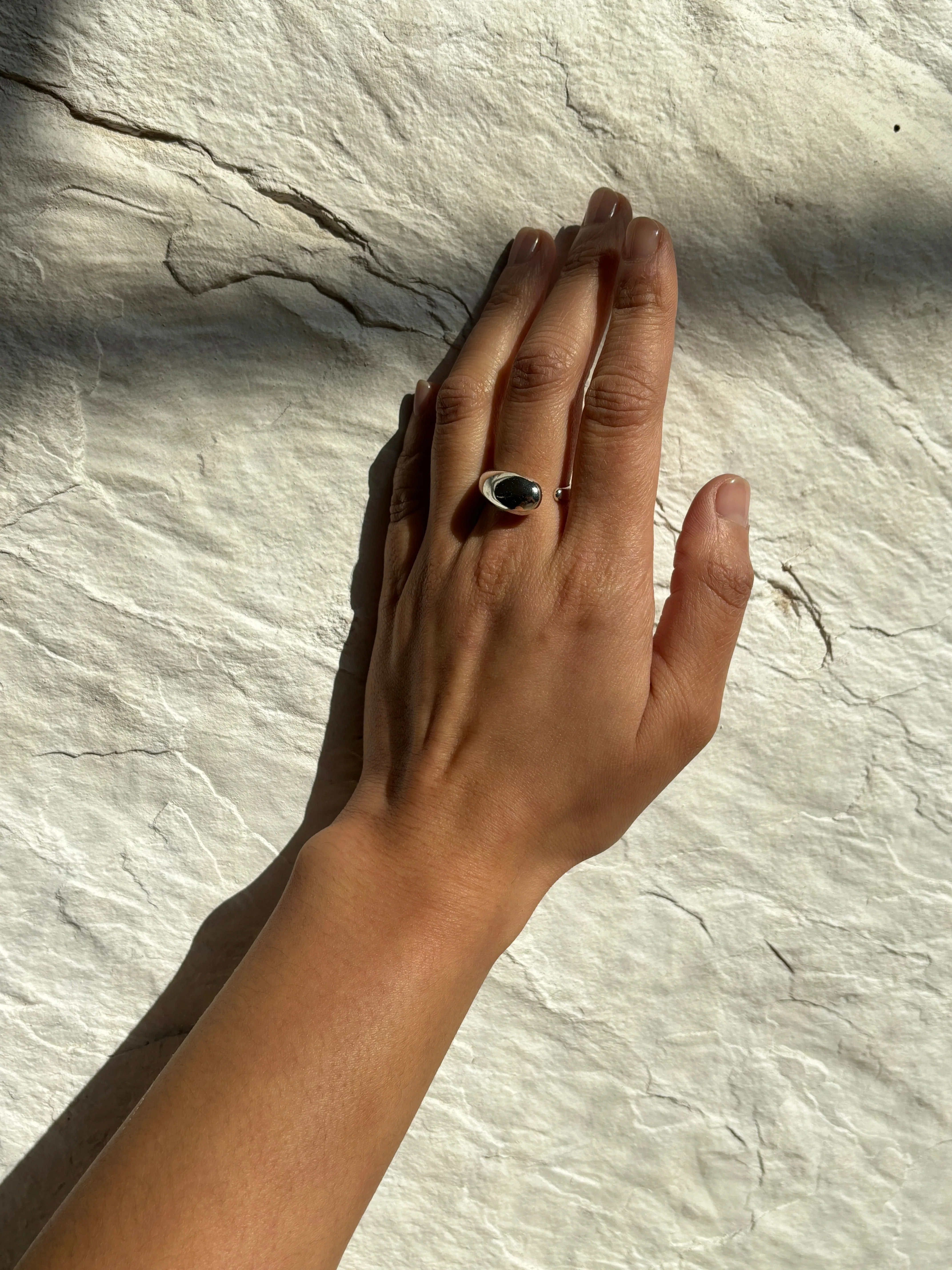 Curve Ring
