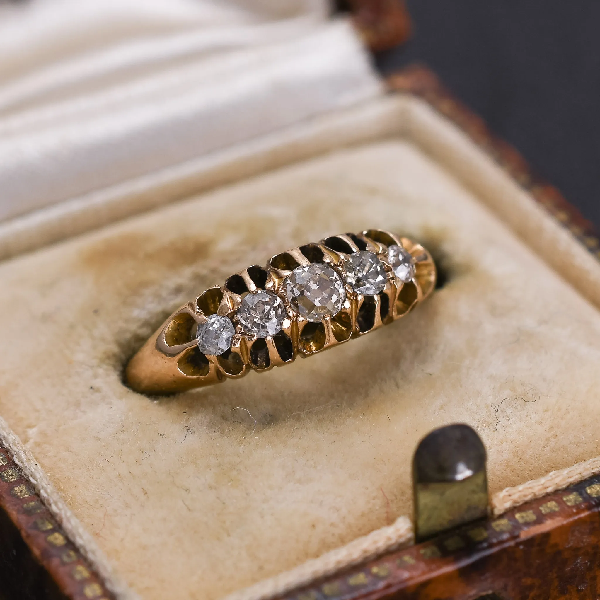 Edwardian Diamond 5-Stone Gypsy Ring