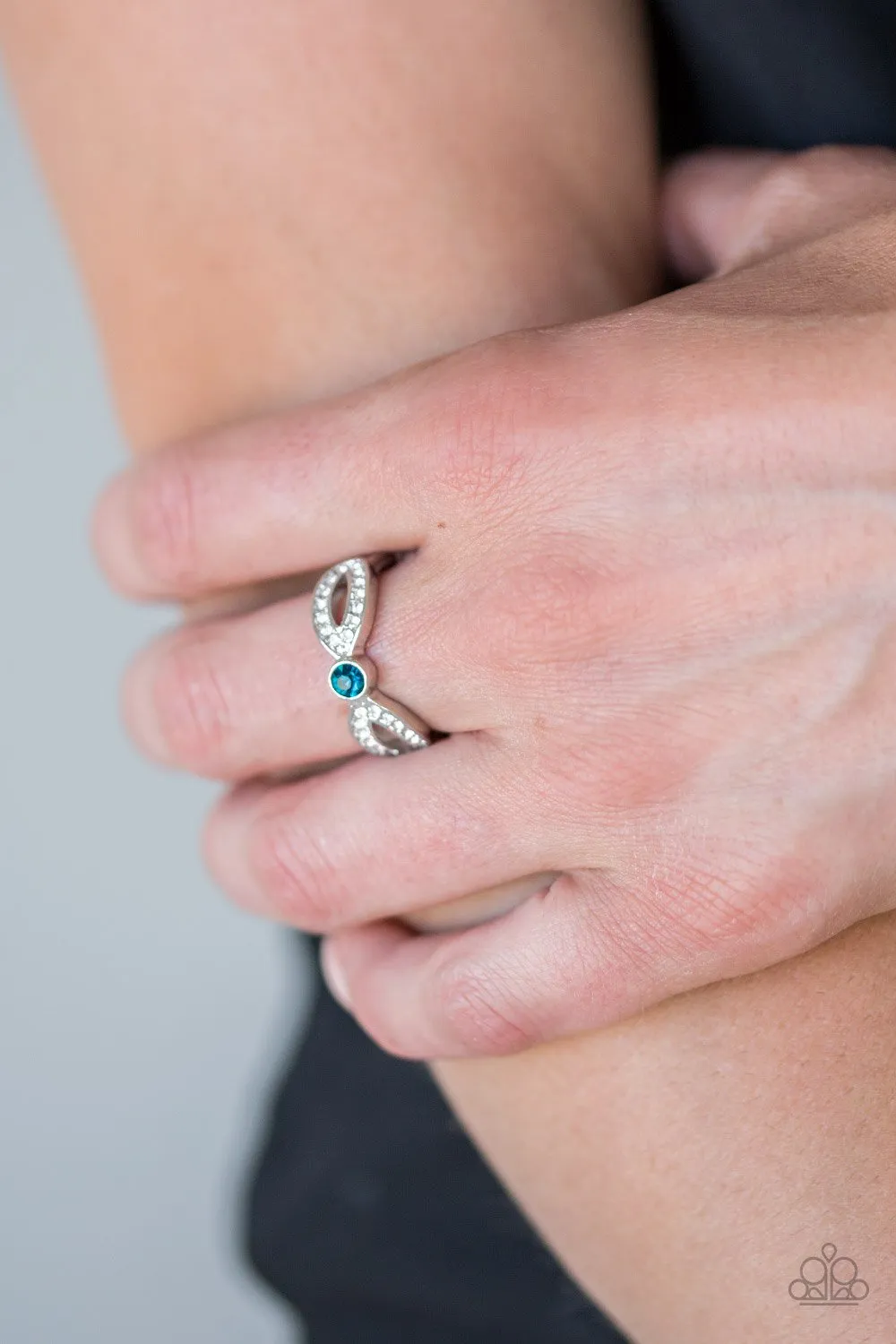 Extra Side of Elegance - Blue