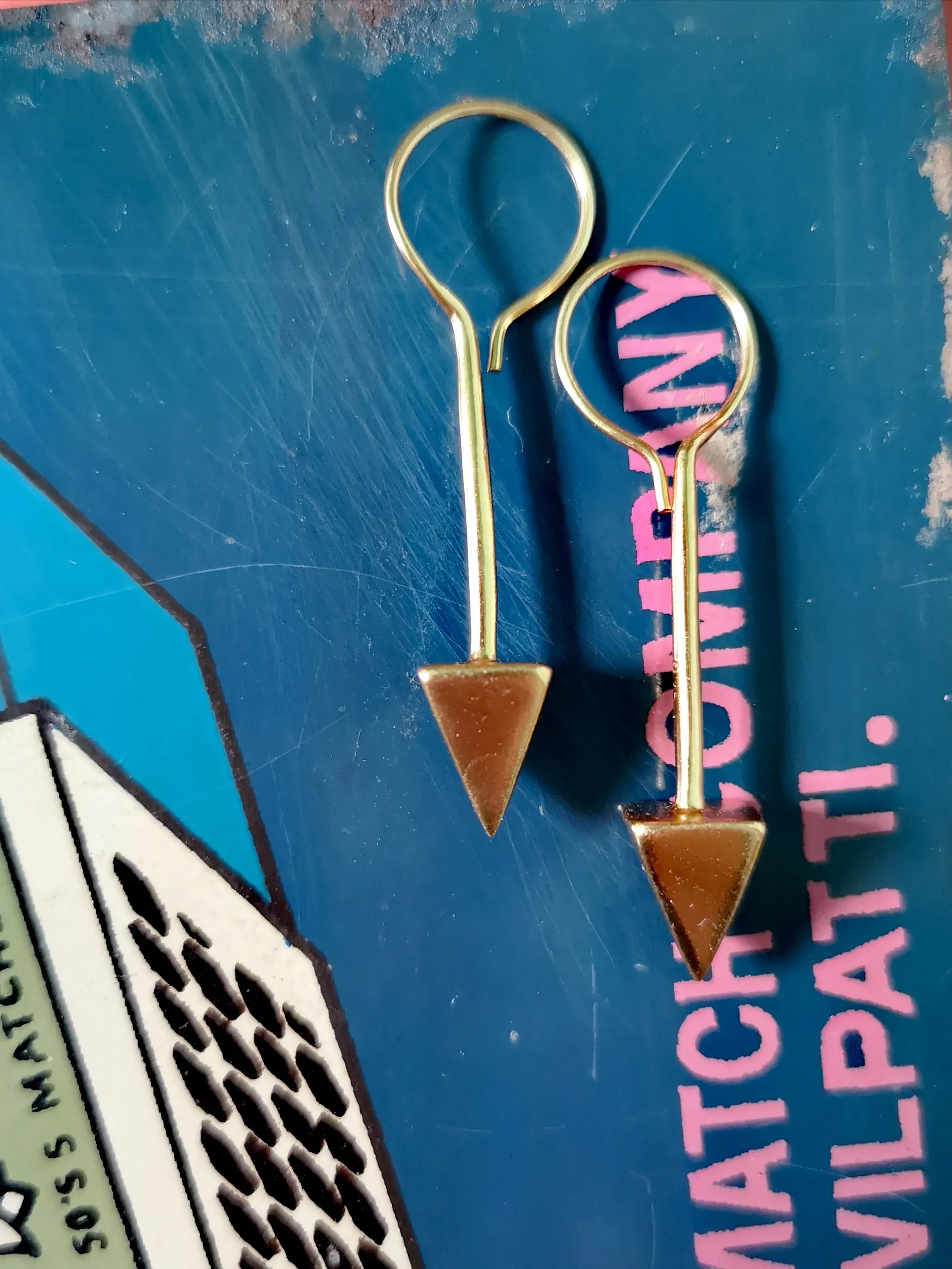 Gold plated arrow earring