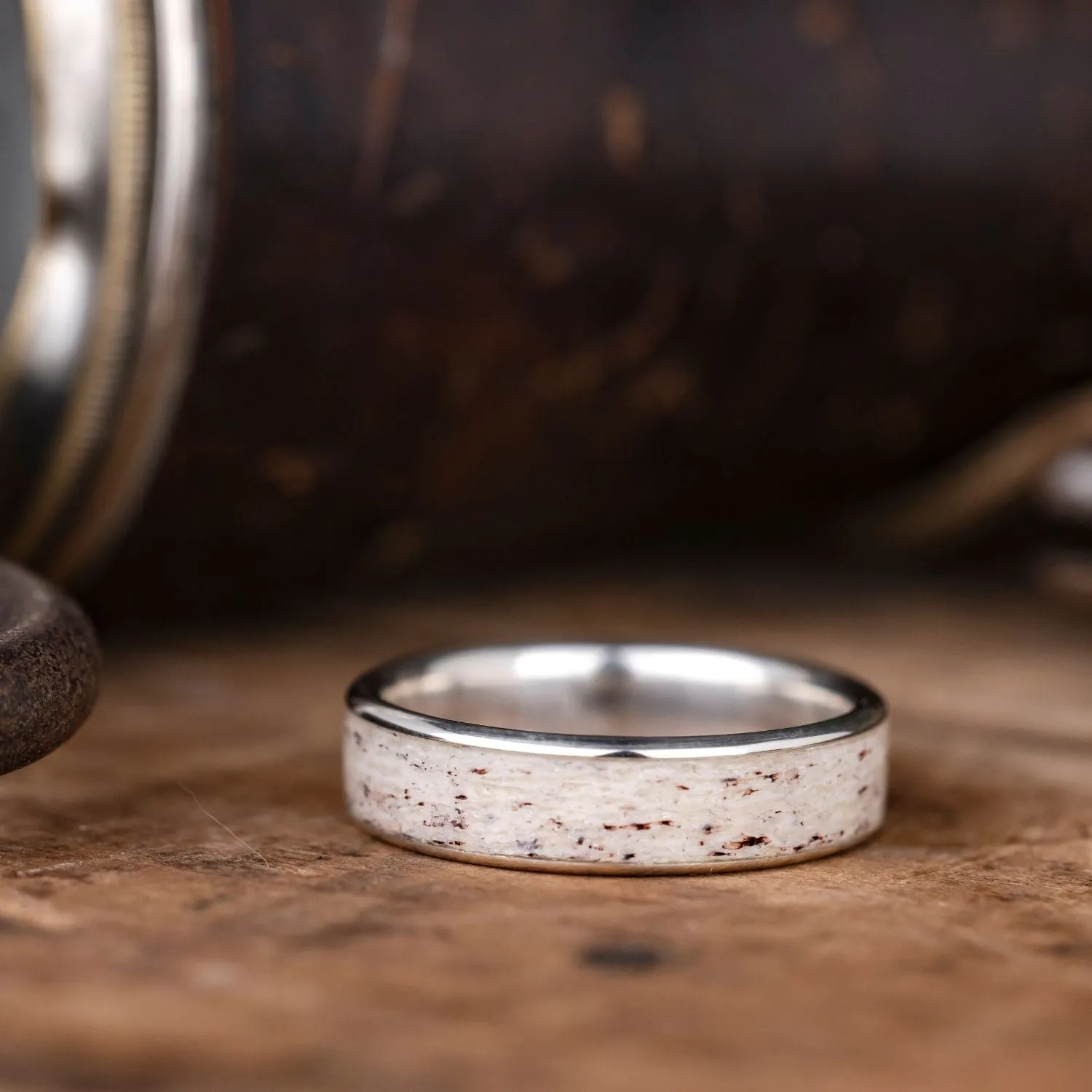 (In-Stock) The Marksman | Men's Sterling Silver Wedding Band with Wide Channel Elk Antler - Size 10 | 6mm Wide
