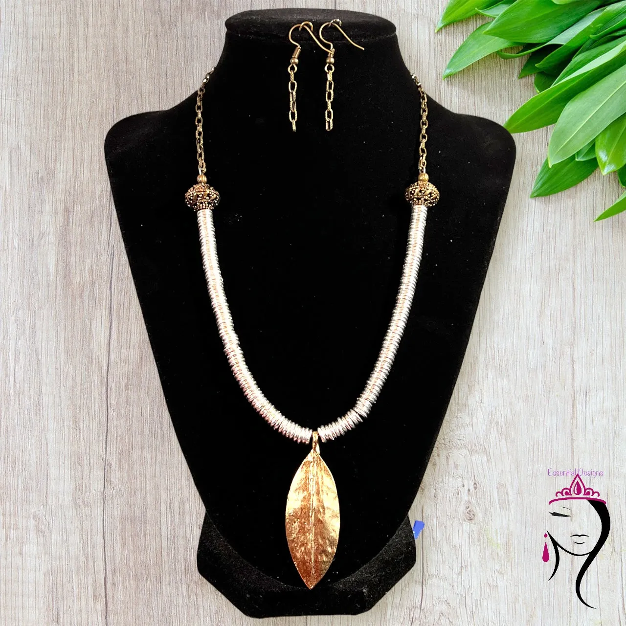 Leaf & Discs Necklace & Earrings. #22036