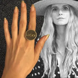 LUCKY Ring