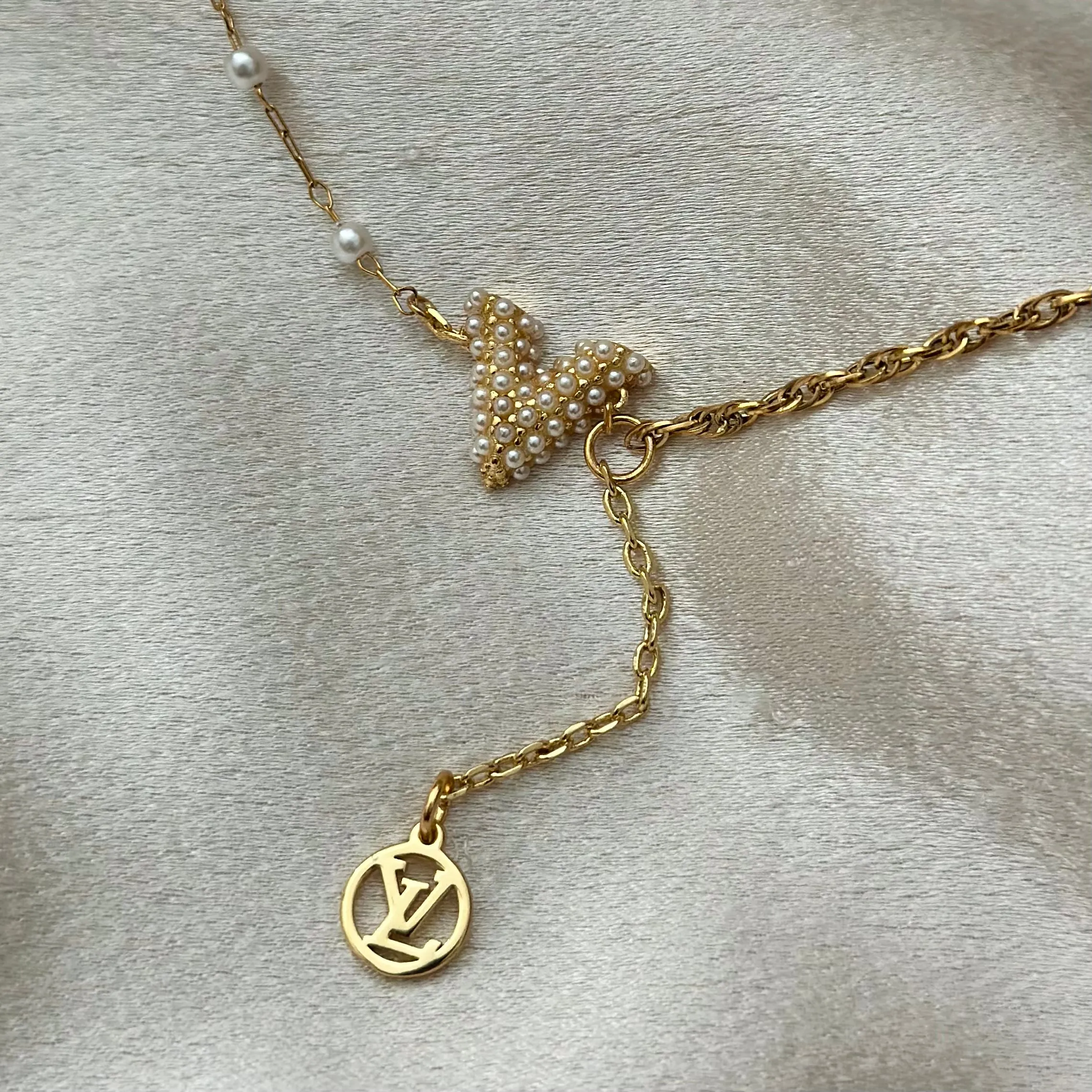 LV PEARL MIX DAINTY NECKLACE