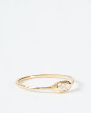 mini shape ring emerald cut