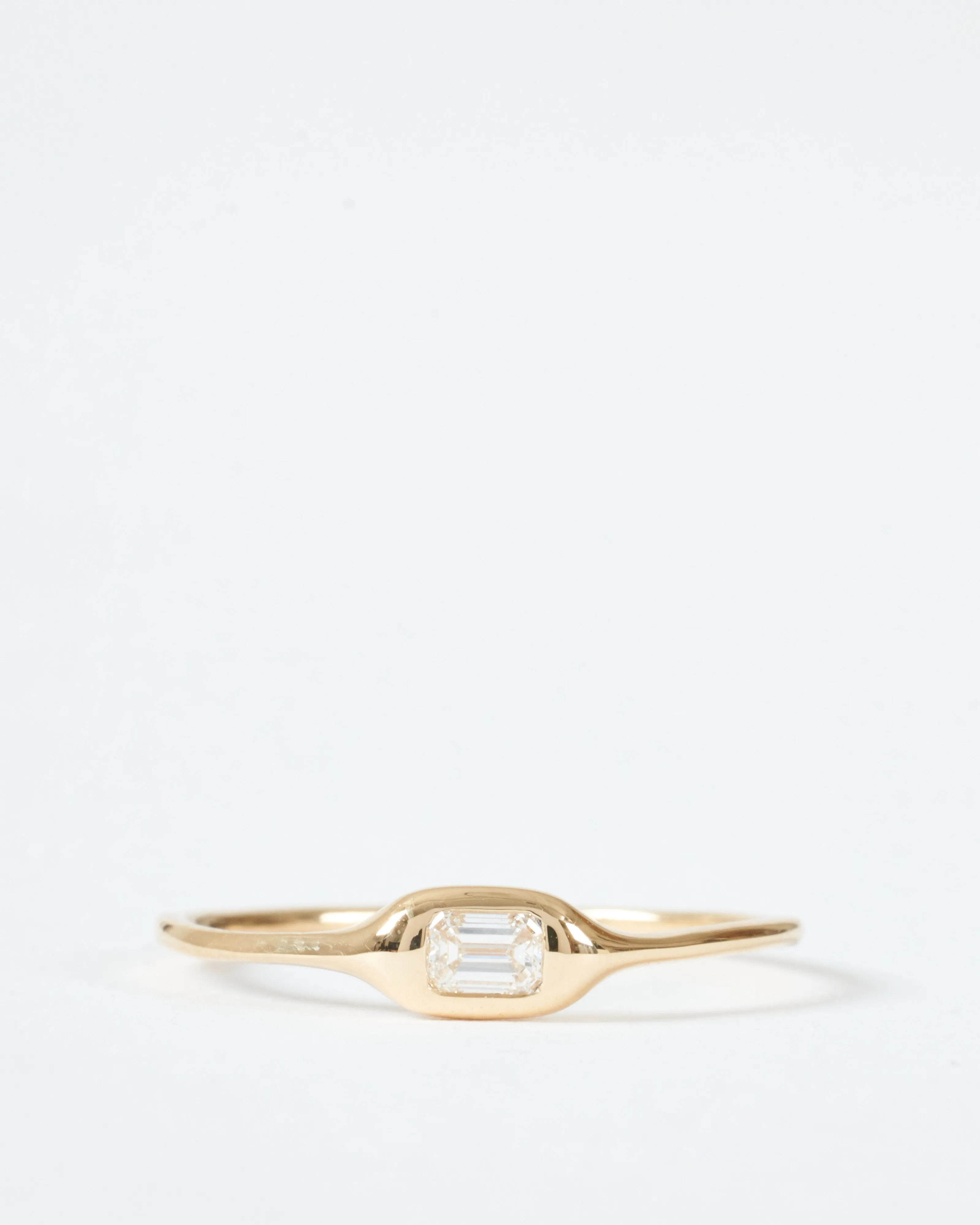 mini shape ring emerald cut