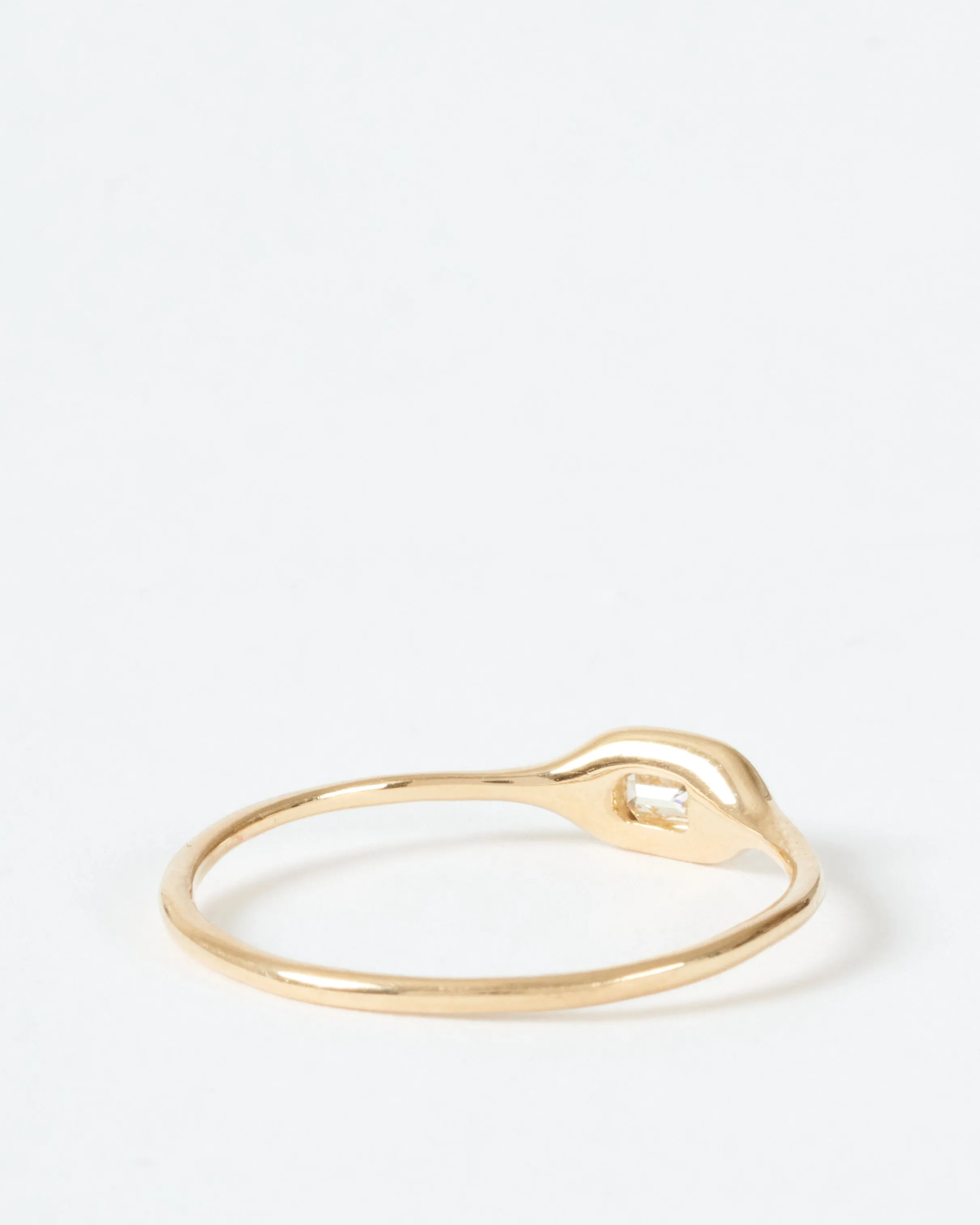 mini shape ring emerald cut