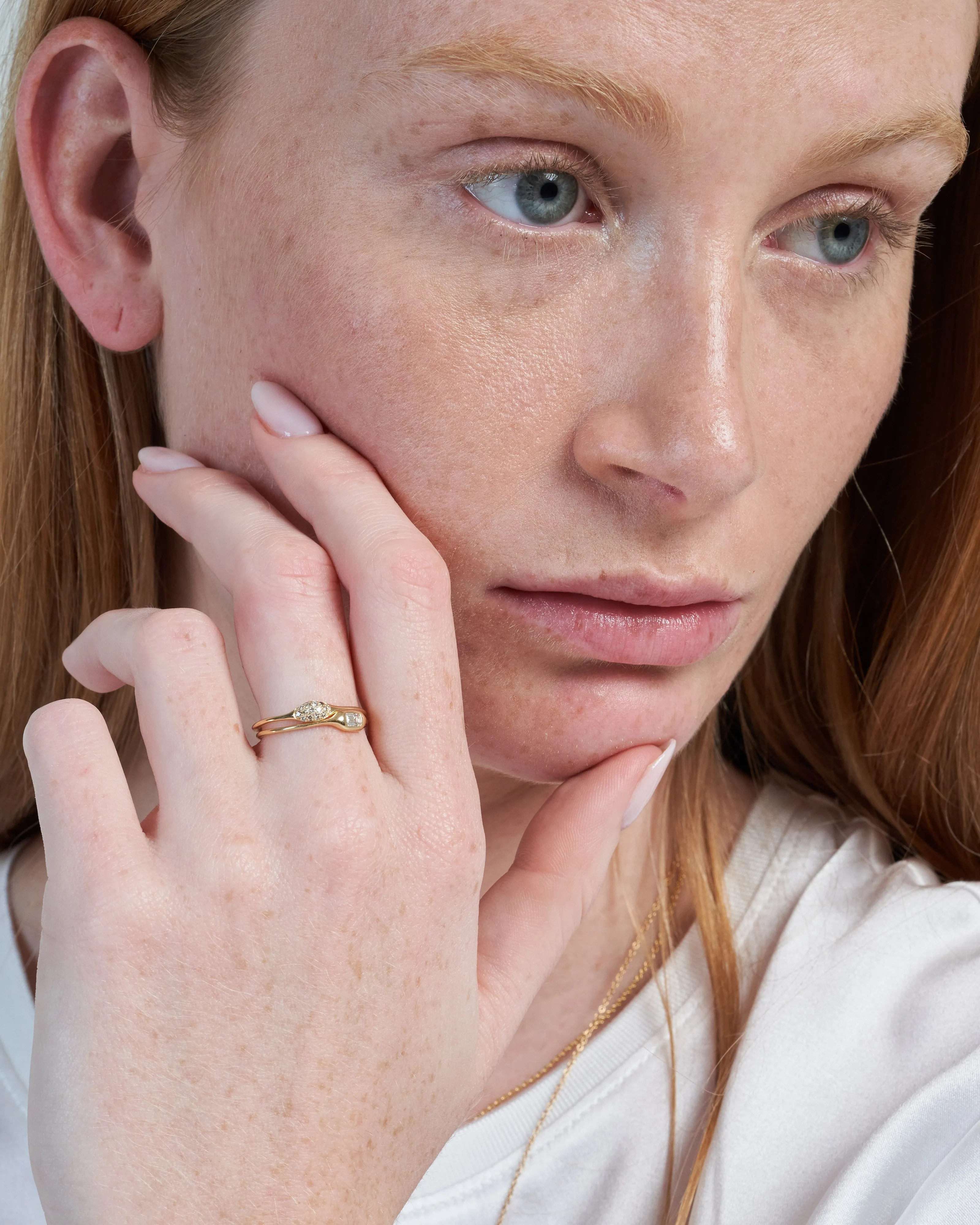 mini shape ring emerald cut