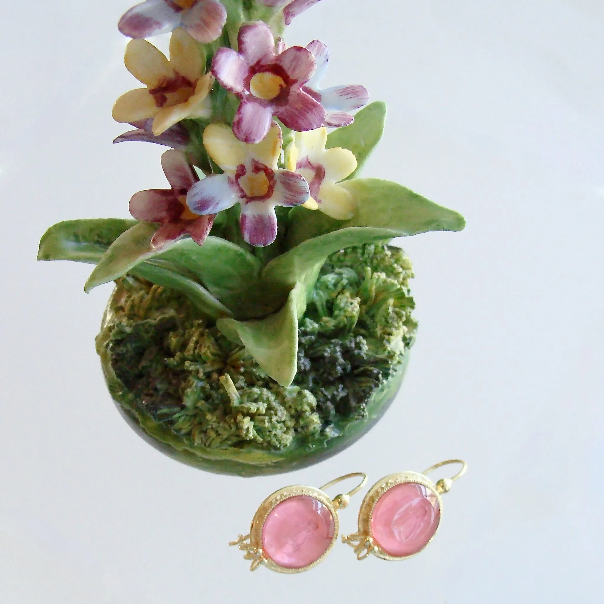 Napoleonic Bee Salmon Pink Intaglios Earrings - Peu d’Abelle Earrings