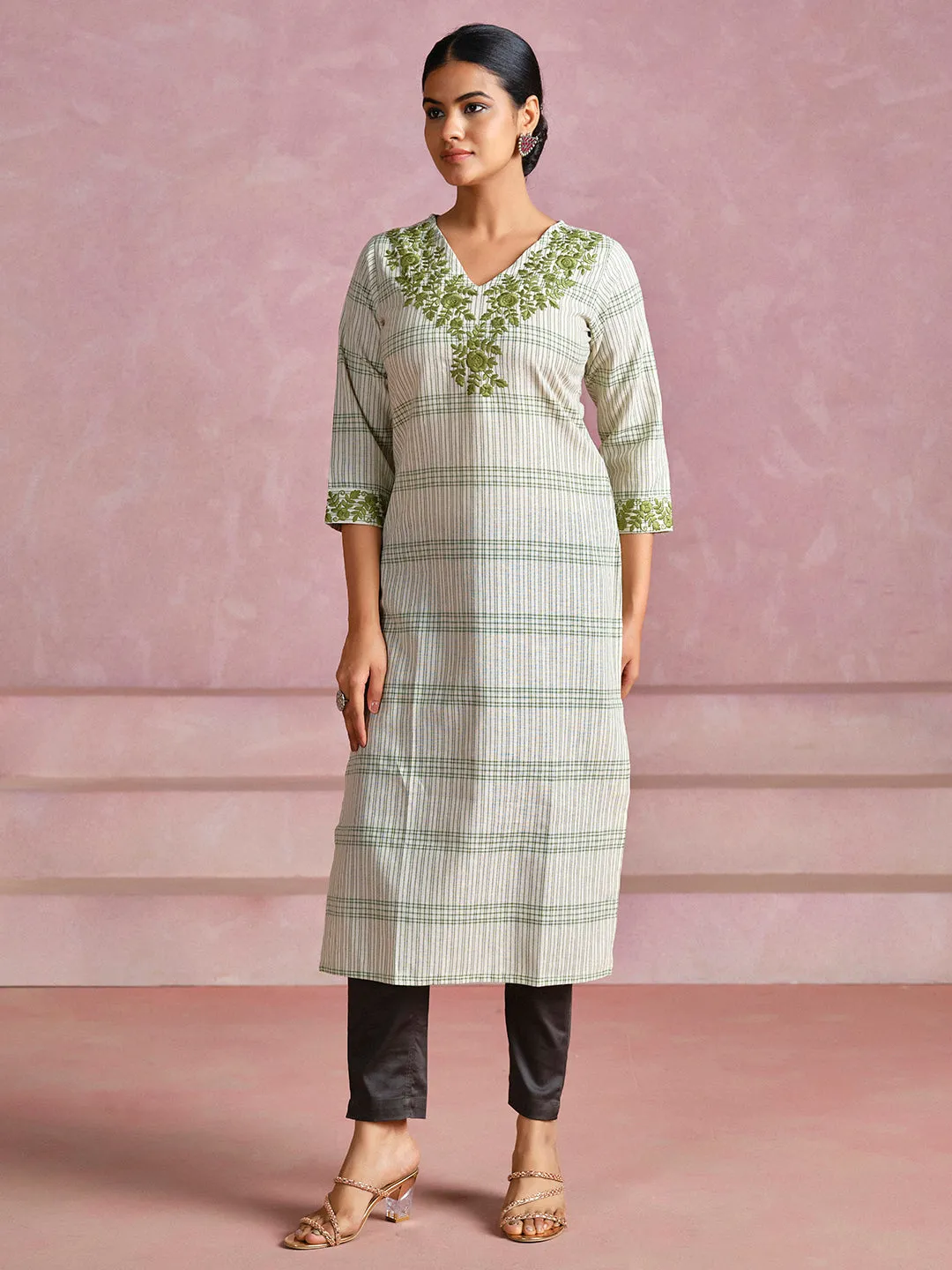 Offwhite & Green Thread Embroidered Cotton Straight Kurta