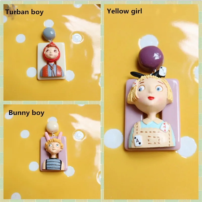 "RETRO CARTOON DOLL" EARRINGS/EAR CLIPS N031001