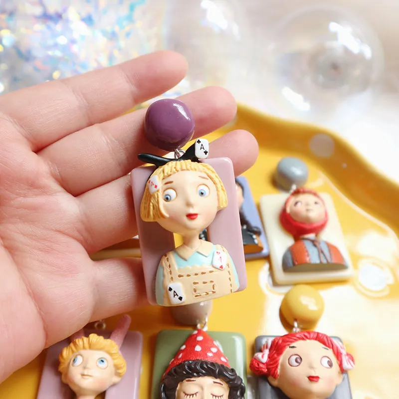 "RETRO CARTOON DOLL" EARRINGS/EAR CLIPS N031001