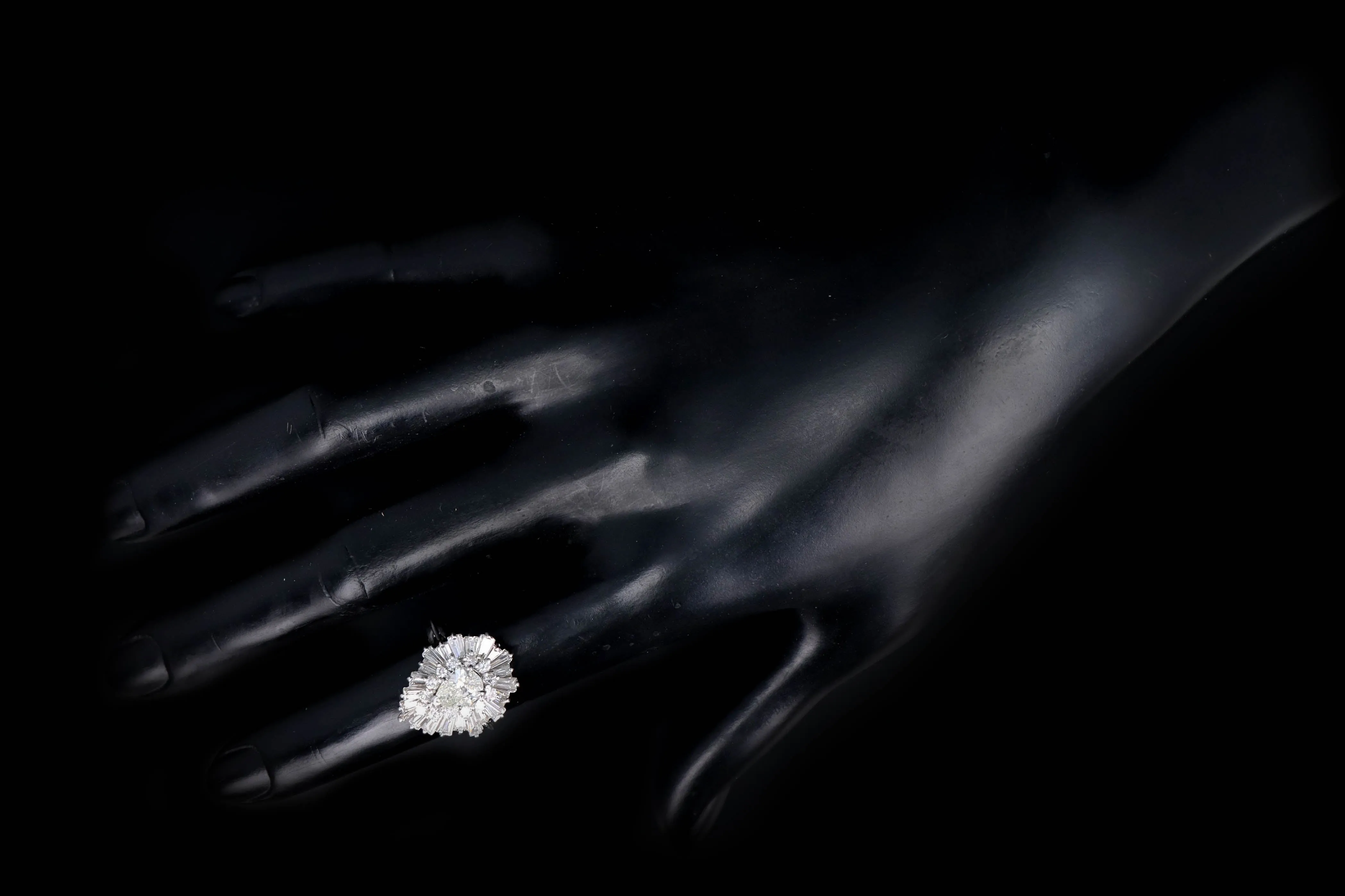 Retro 14K White Gold 0.75 Carat Pear Cut Diamond Ballerina Halo Ring