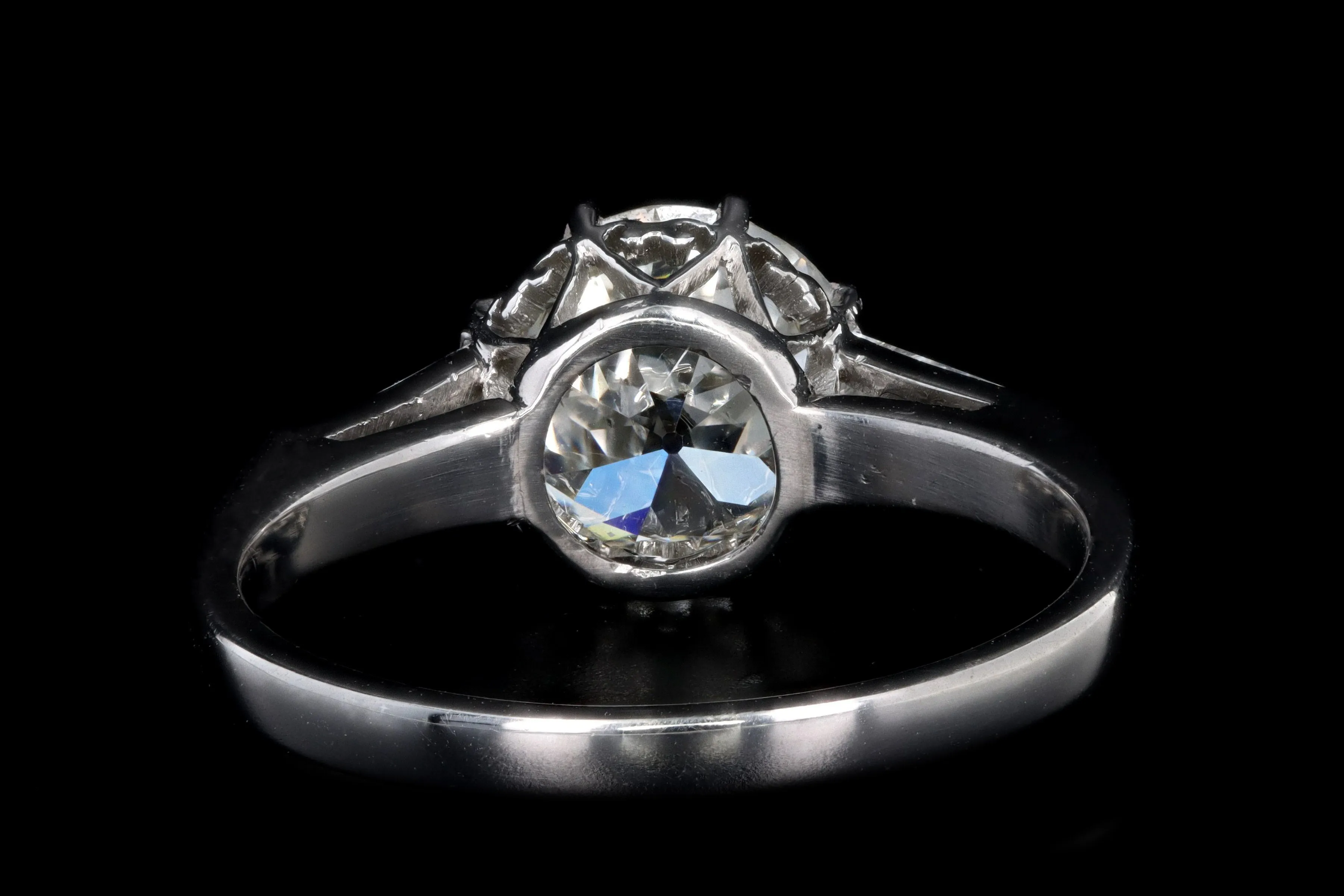 Retro Platinum 1.52 Carat Old European Cut Diamond & Tapered Baguette Diamond Engagement Ring