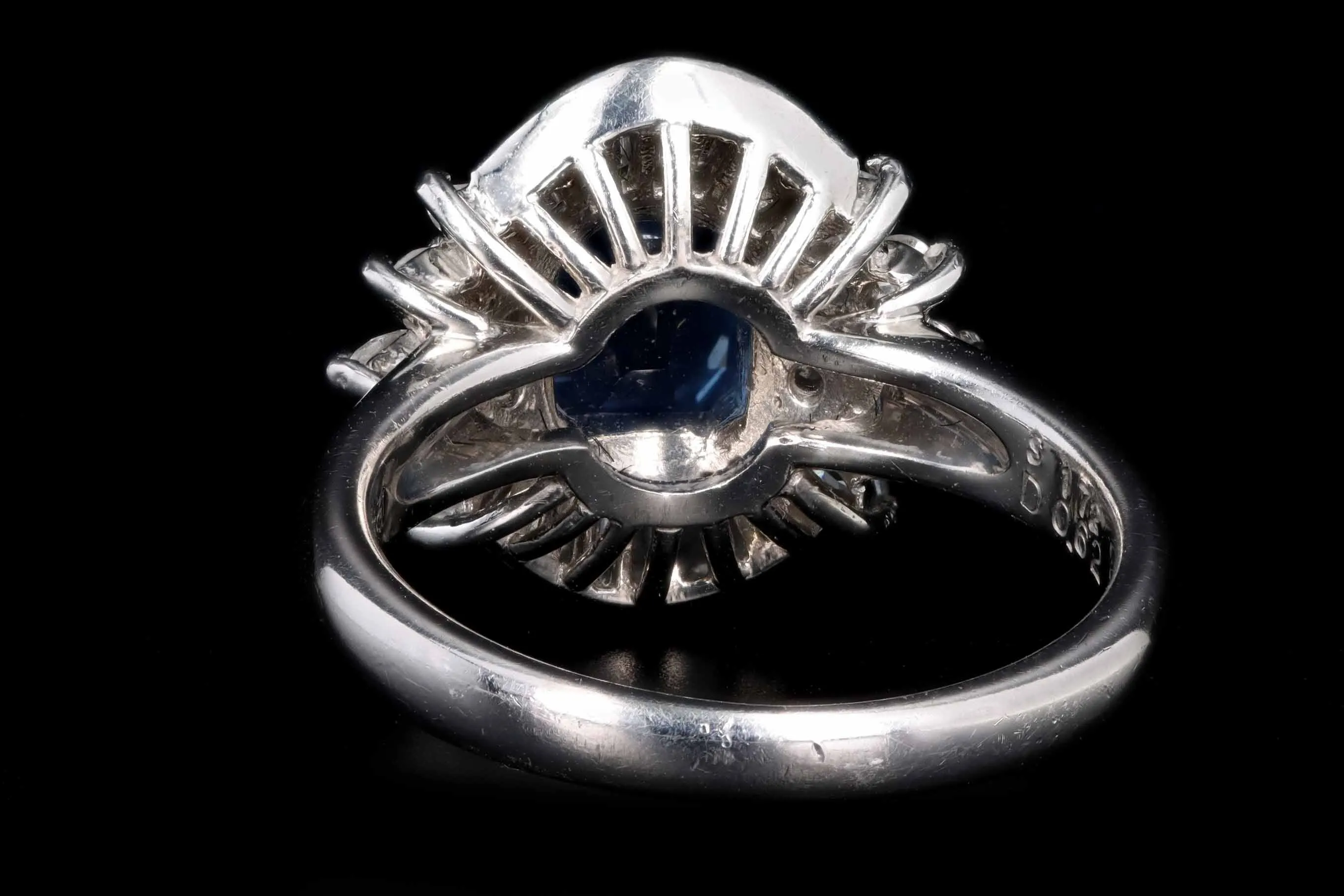 Retro Platinum 1.72 Carat Natural Sapphire & Baguette Diamond Ballerina Ring