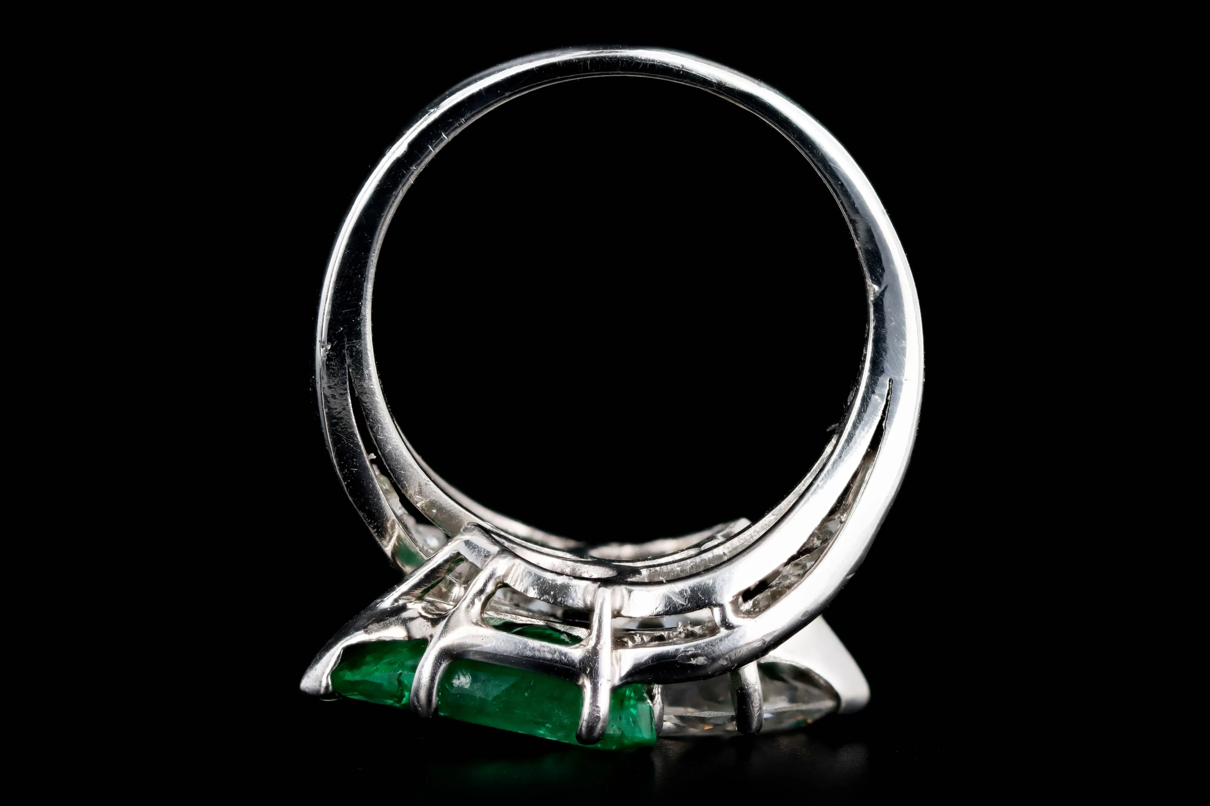 Retro Platinum 1.91 Carat Pear Diamond & 1.5 Carat Natural Emerald Toi Et Moi Ring GIA Certified