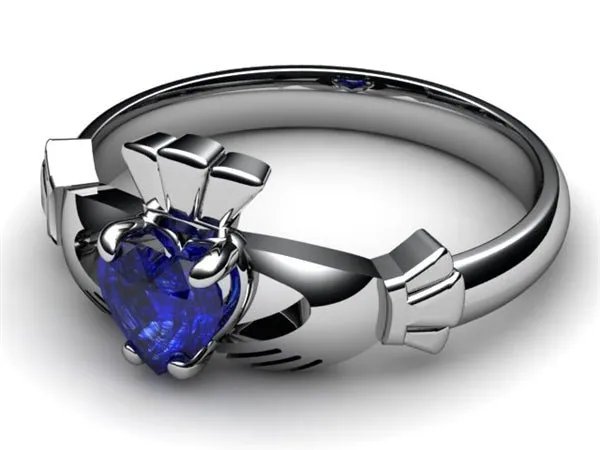 SAPPHIRE PLATINUM Claddagh Ring