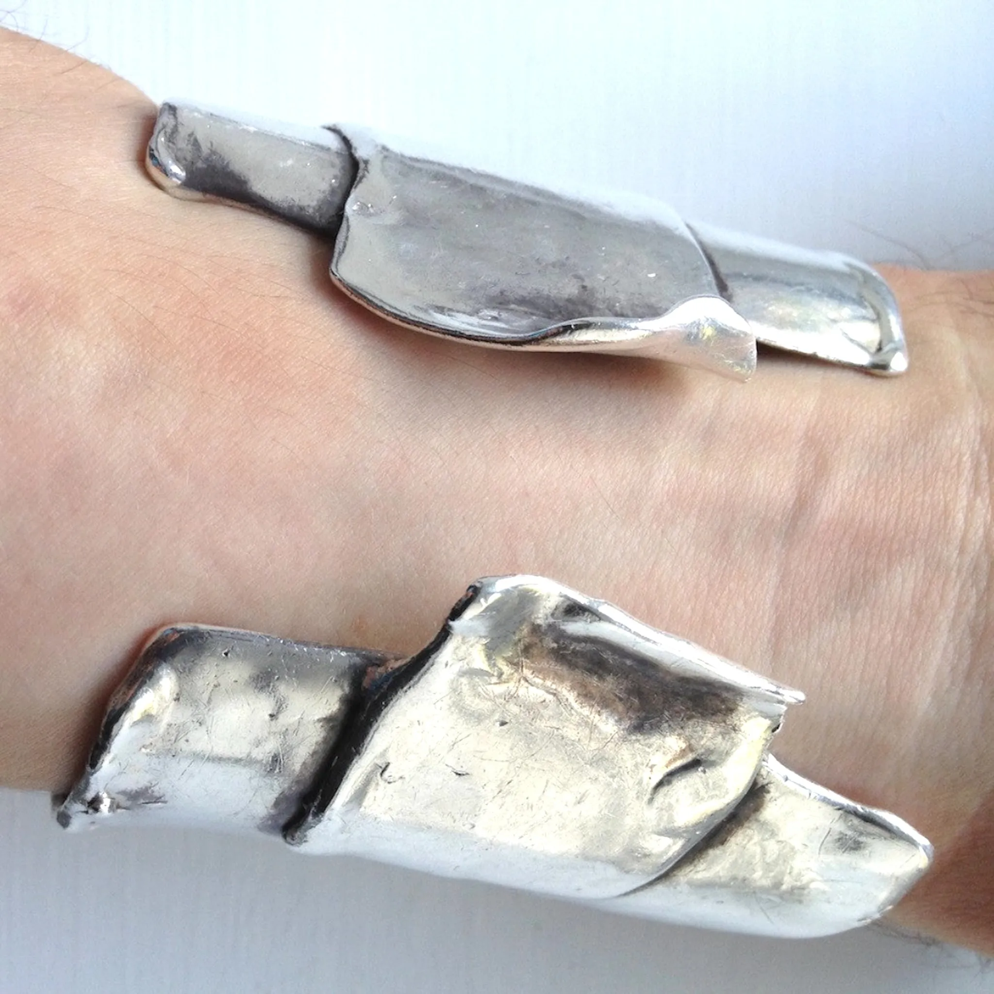Scissorhands Cuff