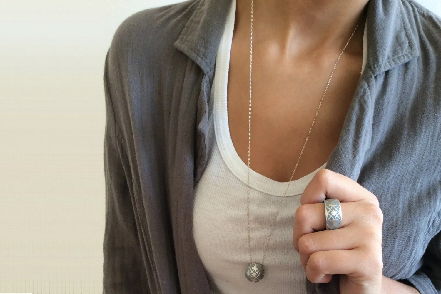 Silver & Concrete Pattern Ball Necklace