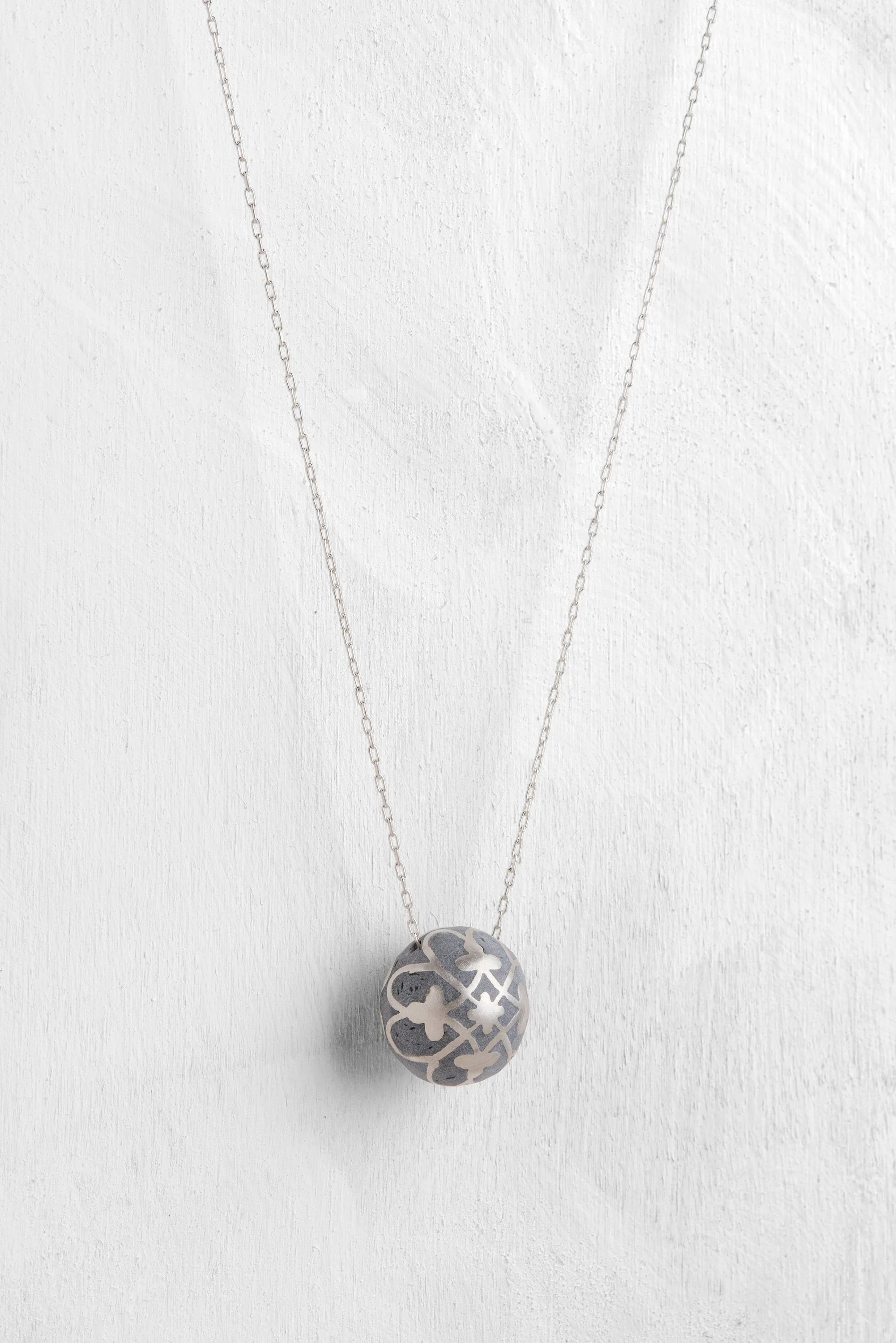Silver & Concrete Pattern Ball Necklace