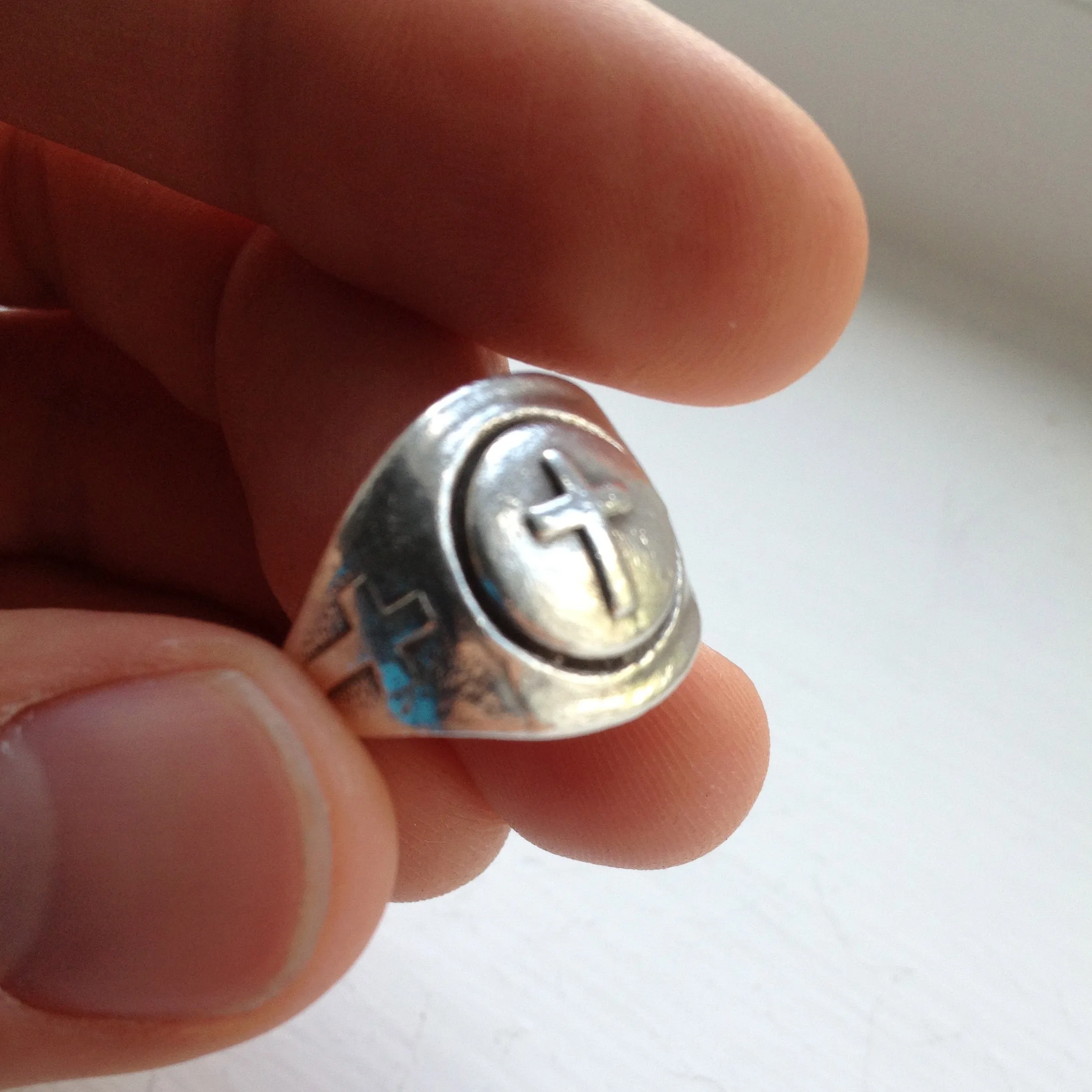 Sterling Silver Cross "Gumball" Ring