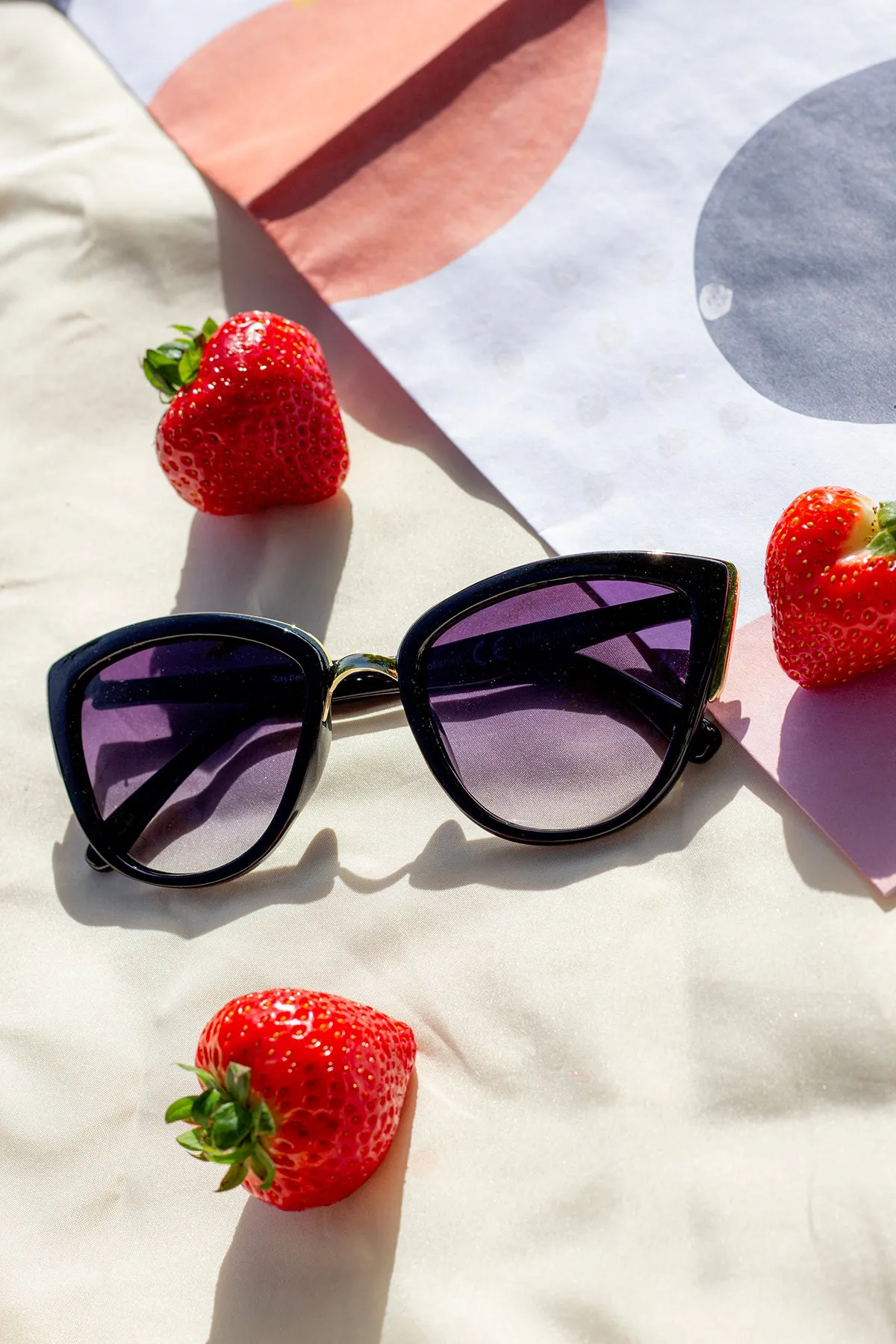 Supersize Cat Eye Sunglasses