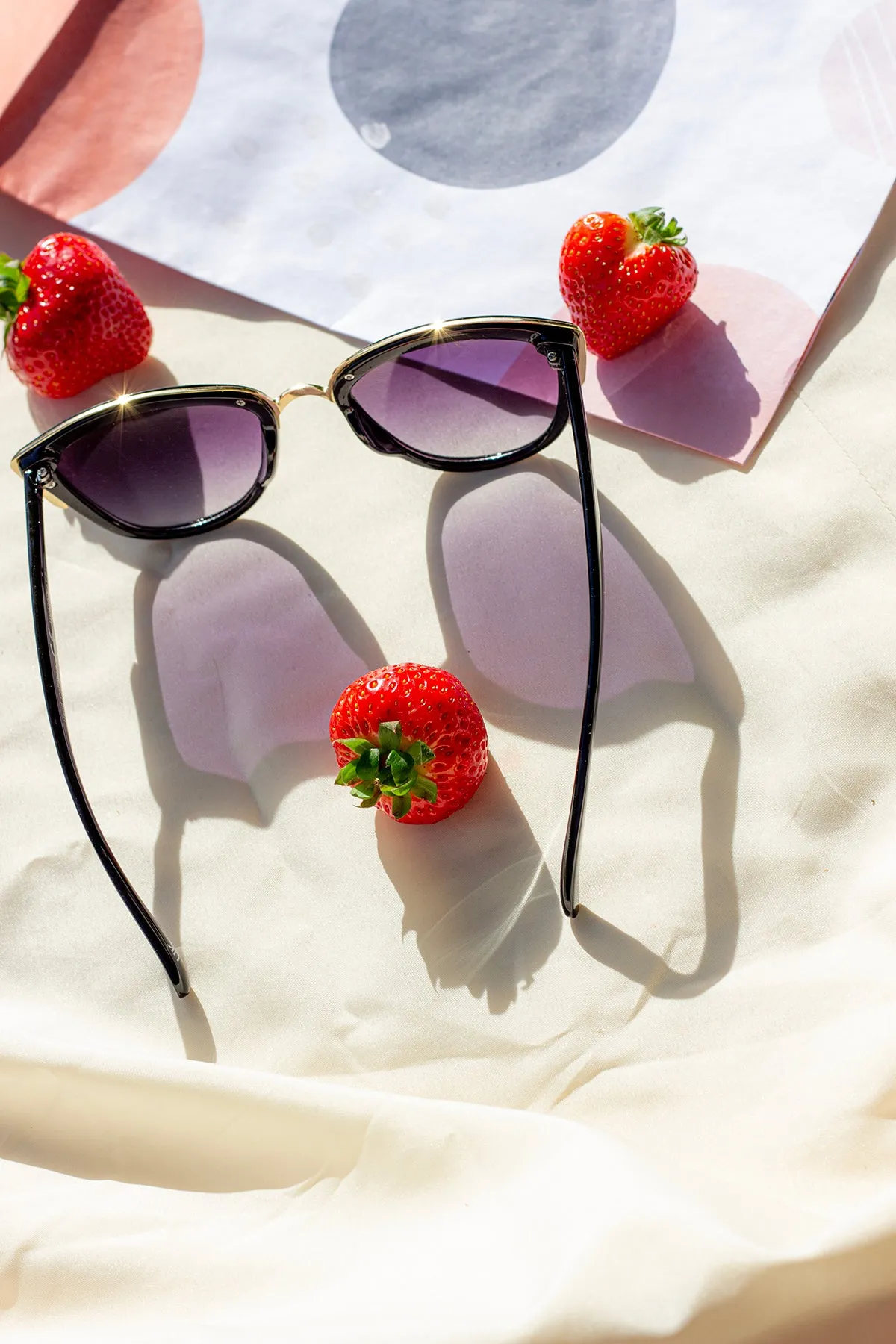 Supersize Cat Eye Sunglasses