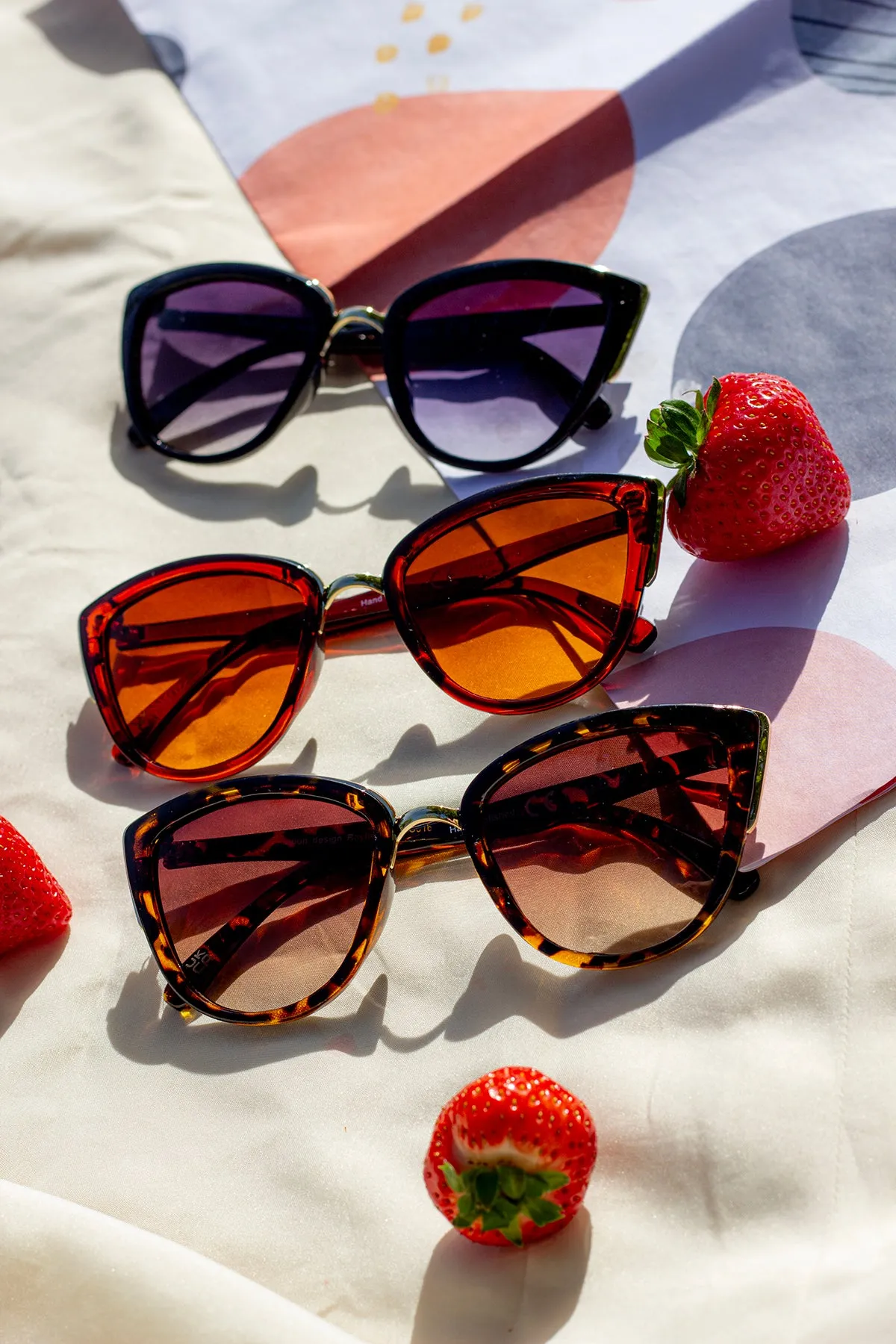Supersize Cat Eye Sunglasses
