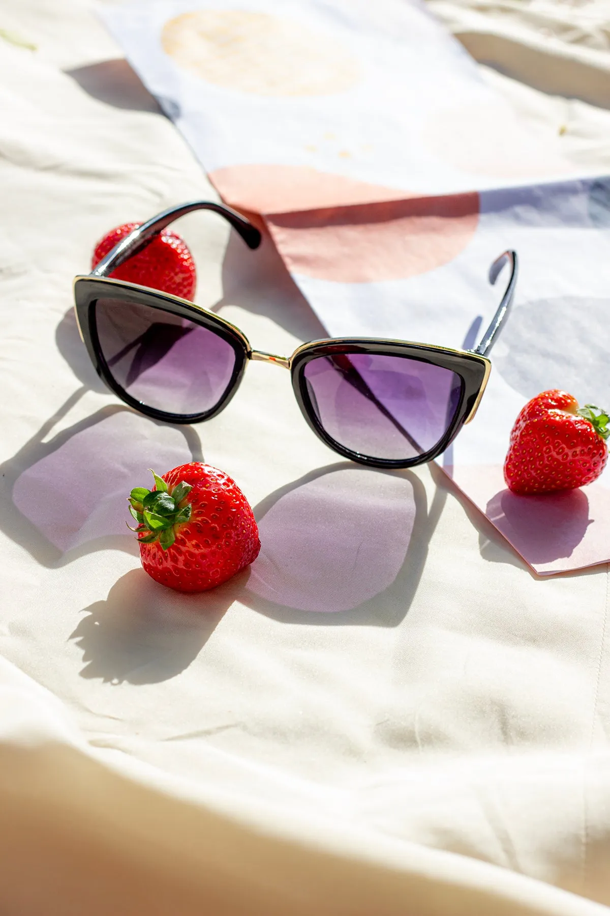 Supersize Cat Eye Sunglasses
