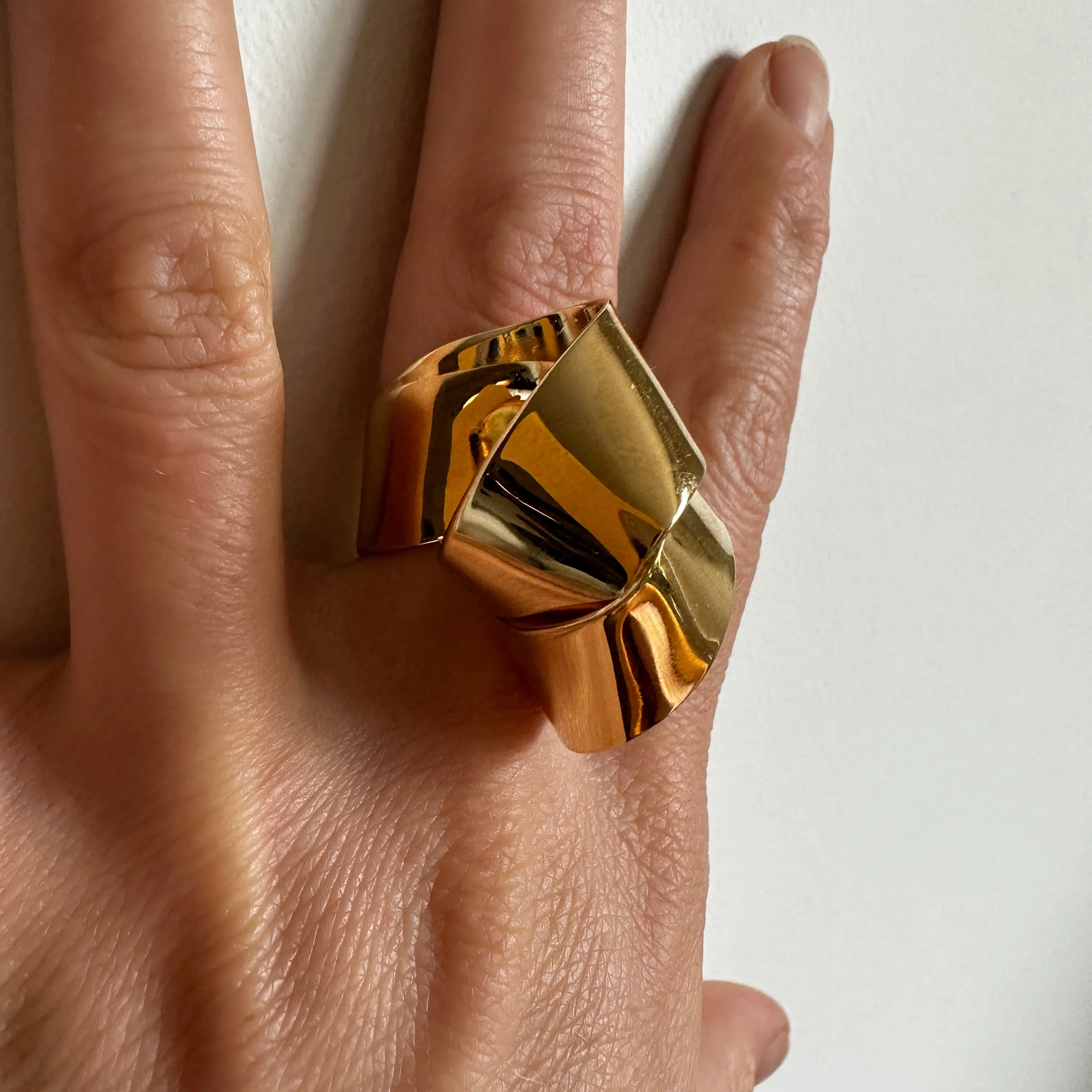 Tied Ring