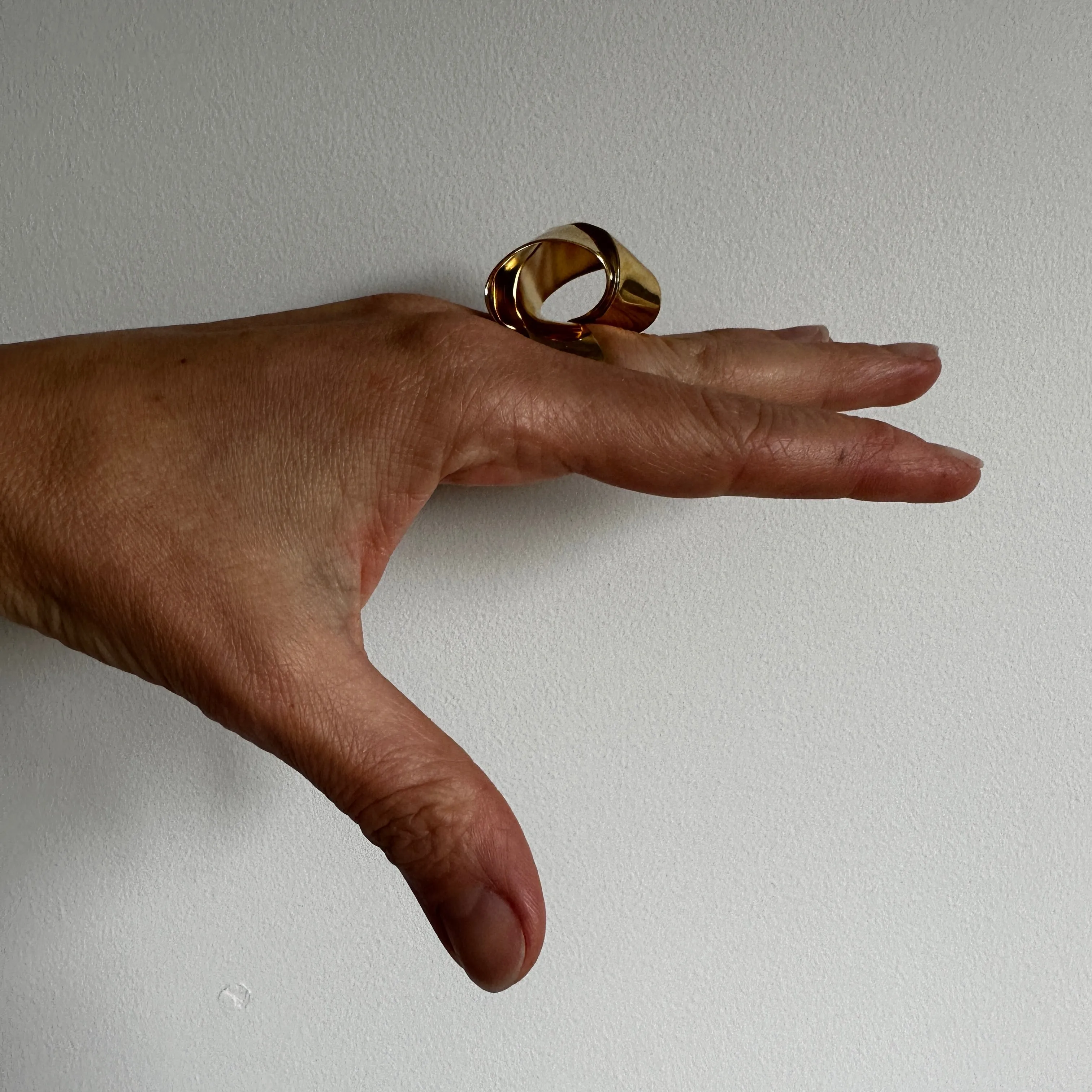 Tied Ring
