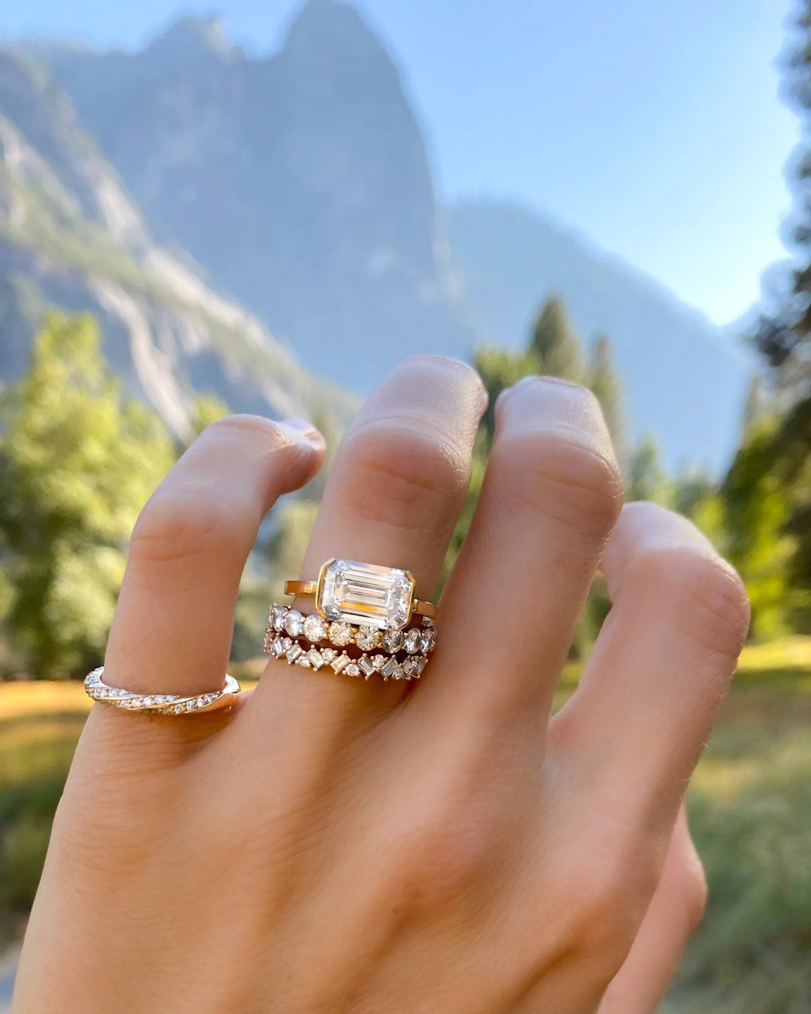 Twisted Pavé Wedding Band