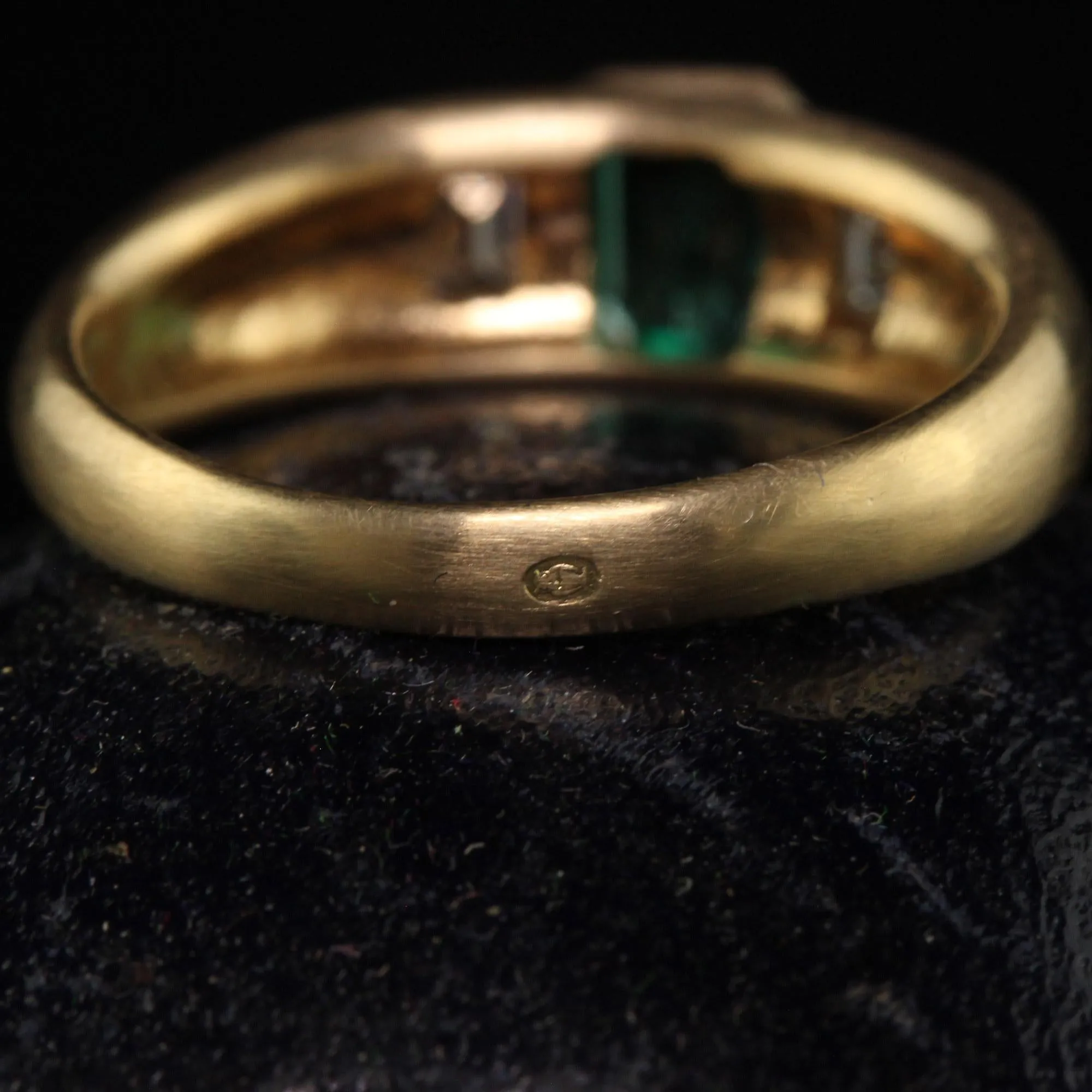 Vintage Retro French 18K Yellow Gold Colombian Emerald Diamond Three Stone Ring